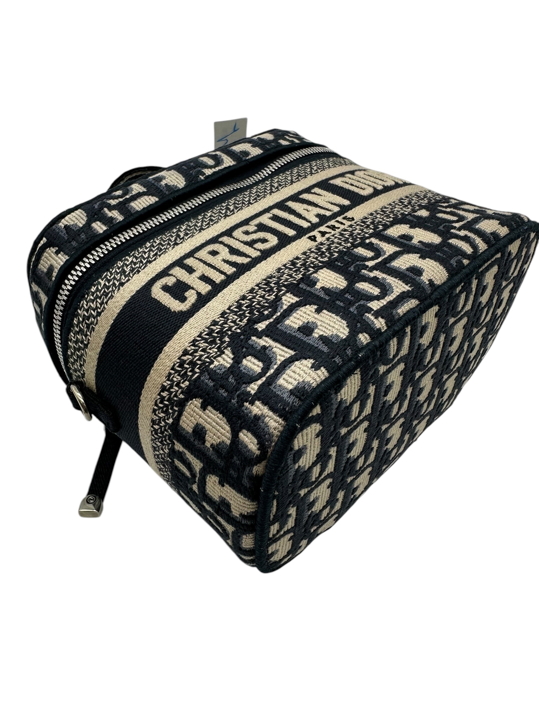 Pre-owned DIOR Travel Vanity Case / Product Code: 070606