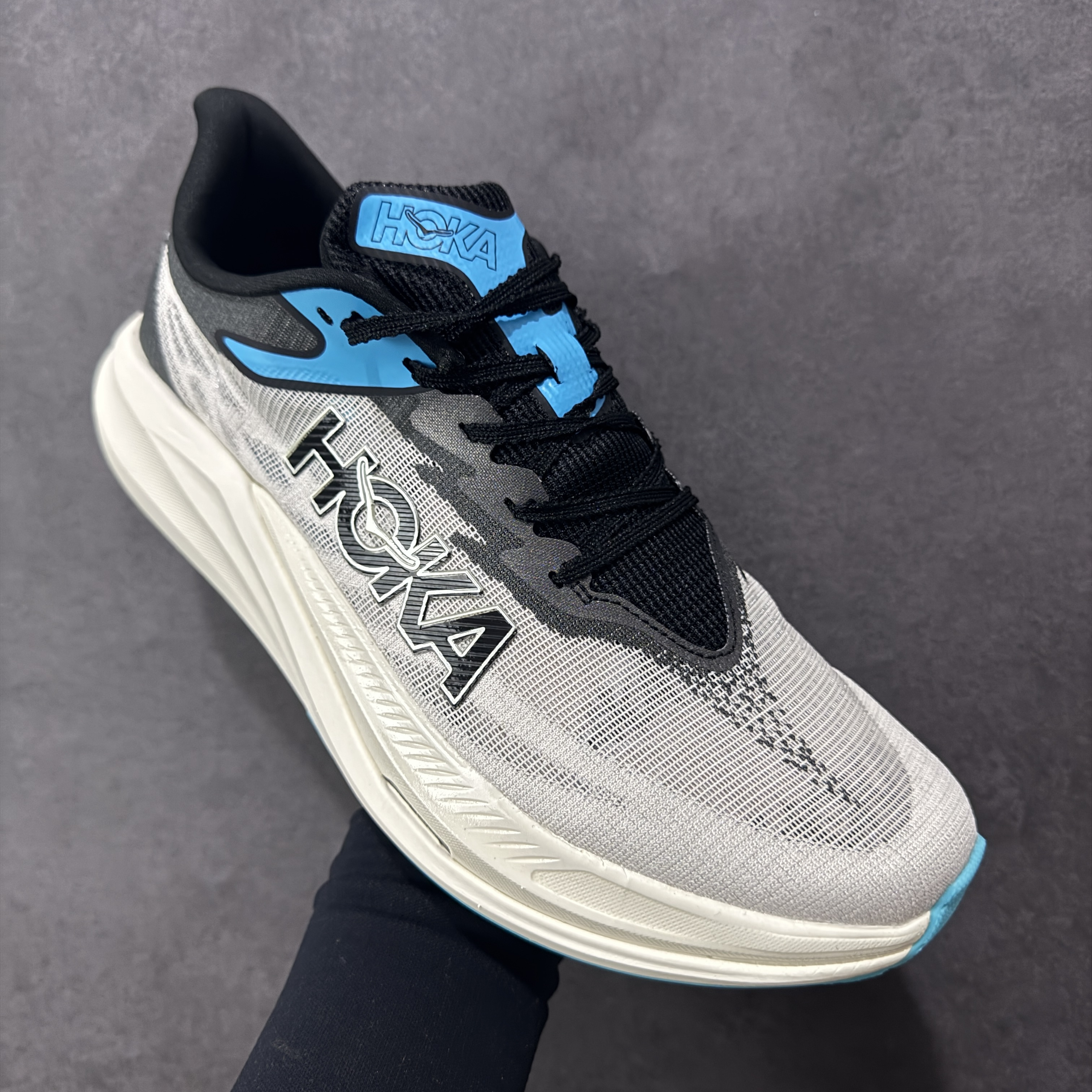 Hoka Rocket X 3