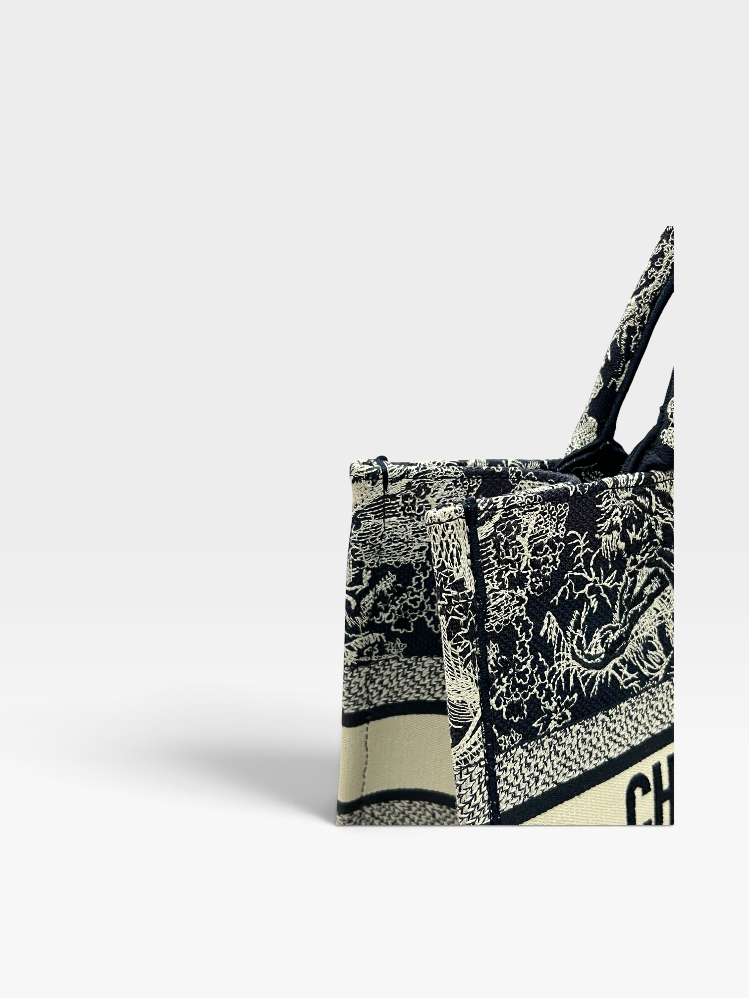 Pre-Owned DIOR Book Tote / Product Code: 082901