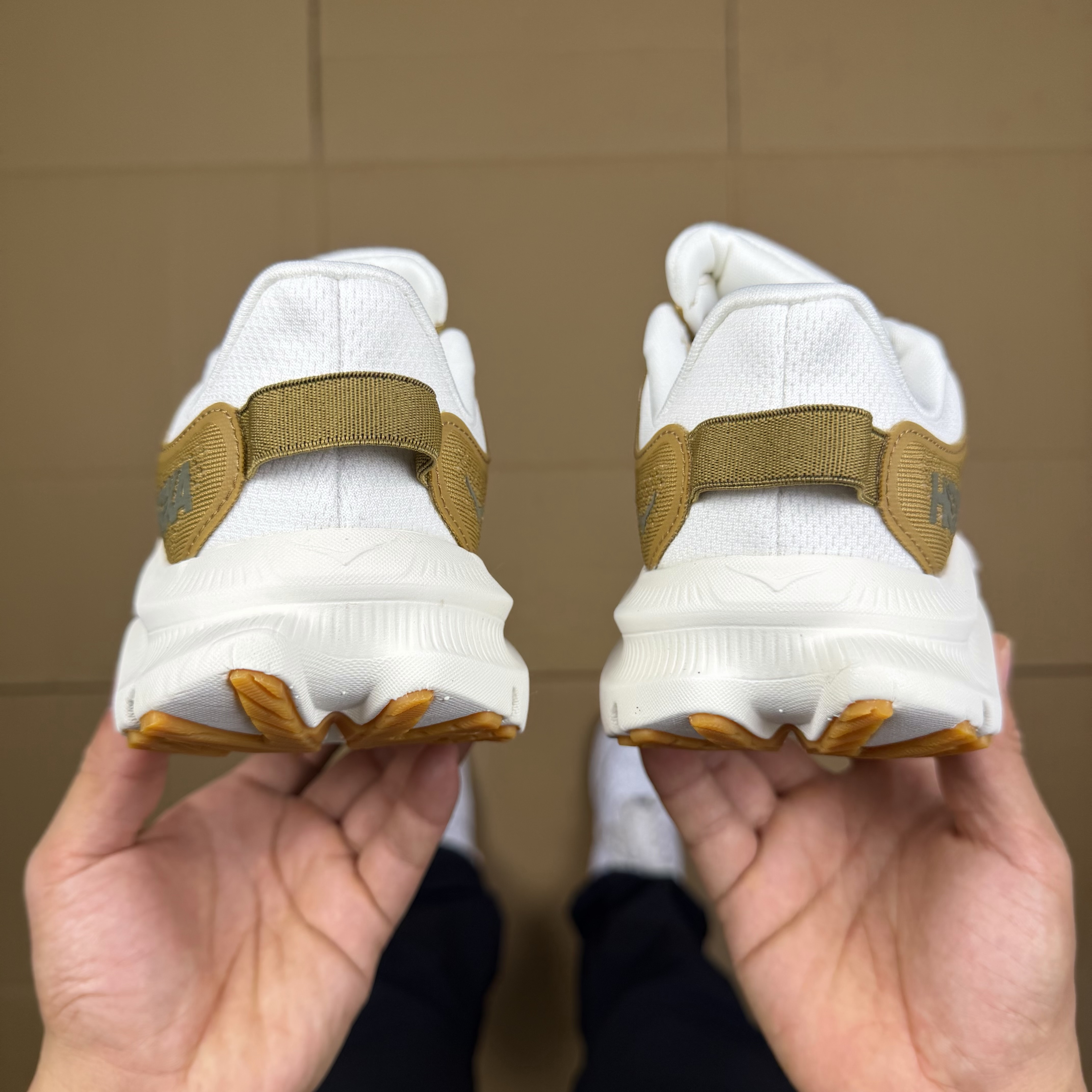 Hoka One One Kawaha 2