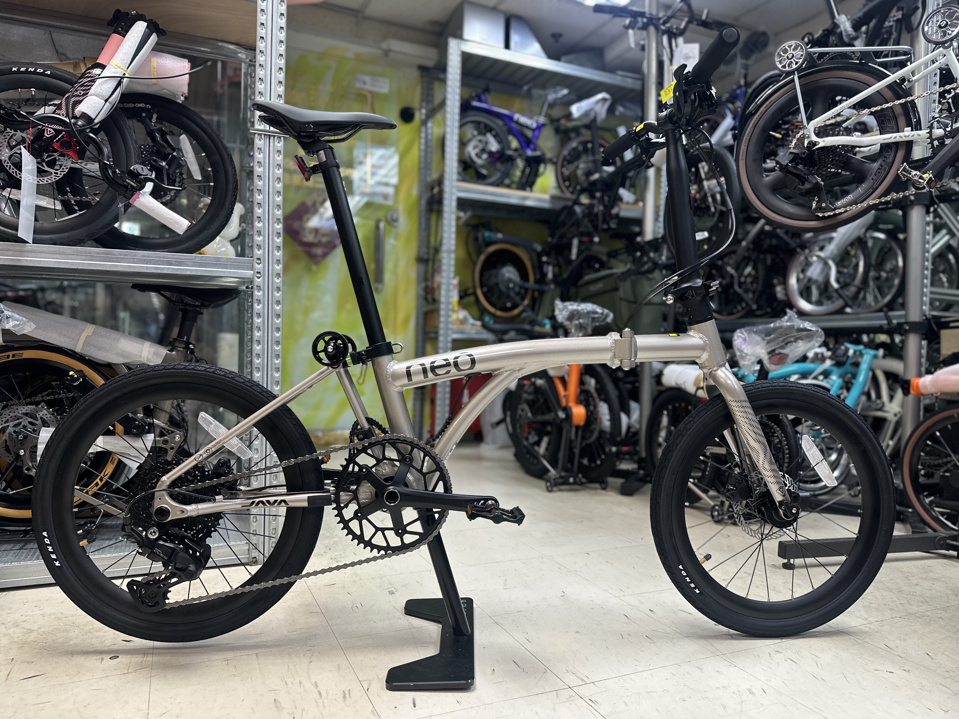 Java Neo 20” 406 鋁合金車架及前叉