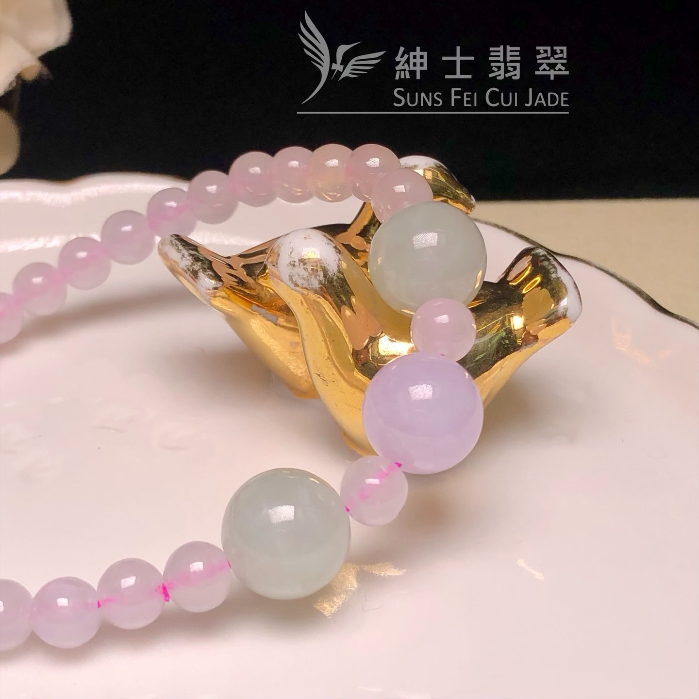 木那姐堆間會卡蘋果甜綠配冰白翡翠手串 CA00532