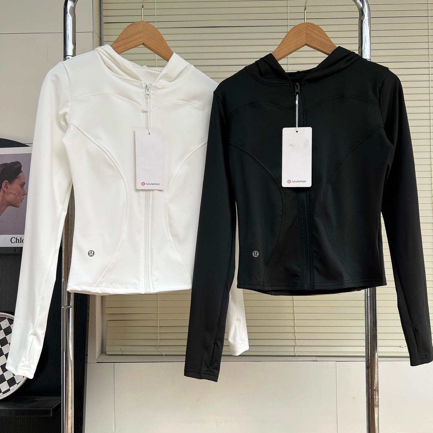 $99件。2件起$88件,lulu高彈修身瑜珈外套