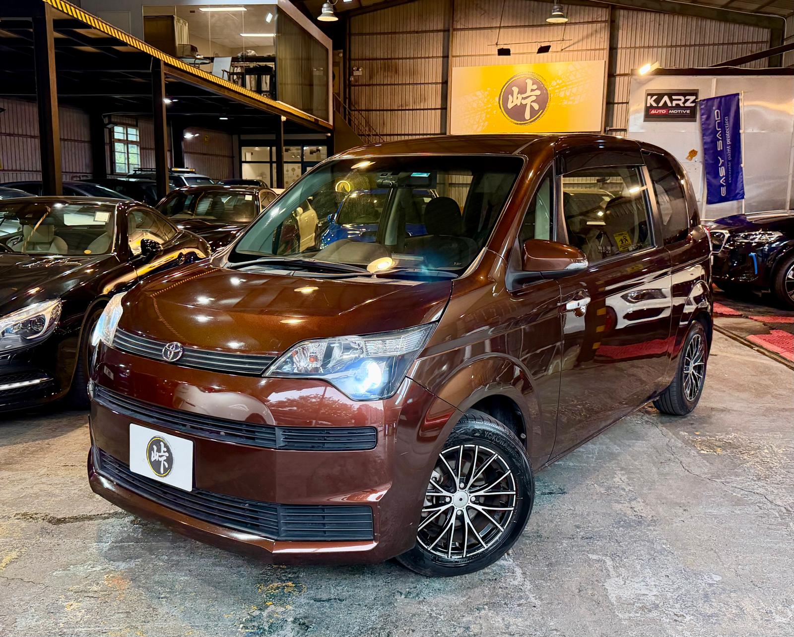 Toyota Spade G 1.5 2013