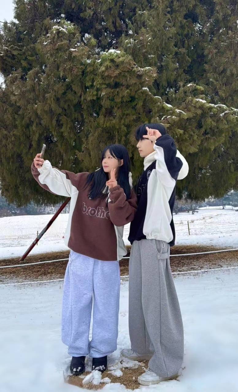 已售罄❌Iu同款 Brother Unisex毛毛Hoodie （七色）