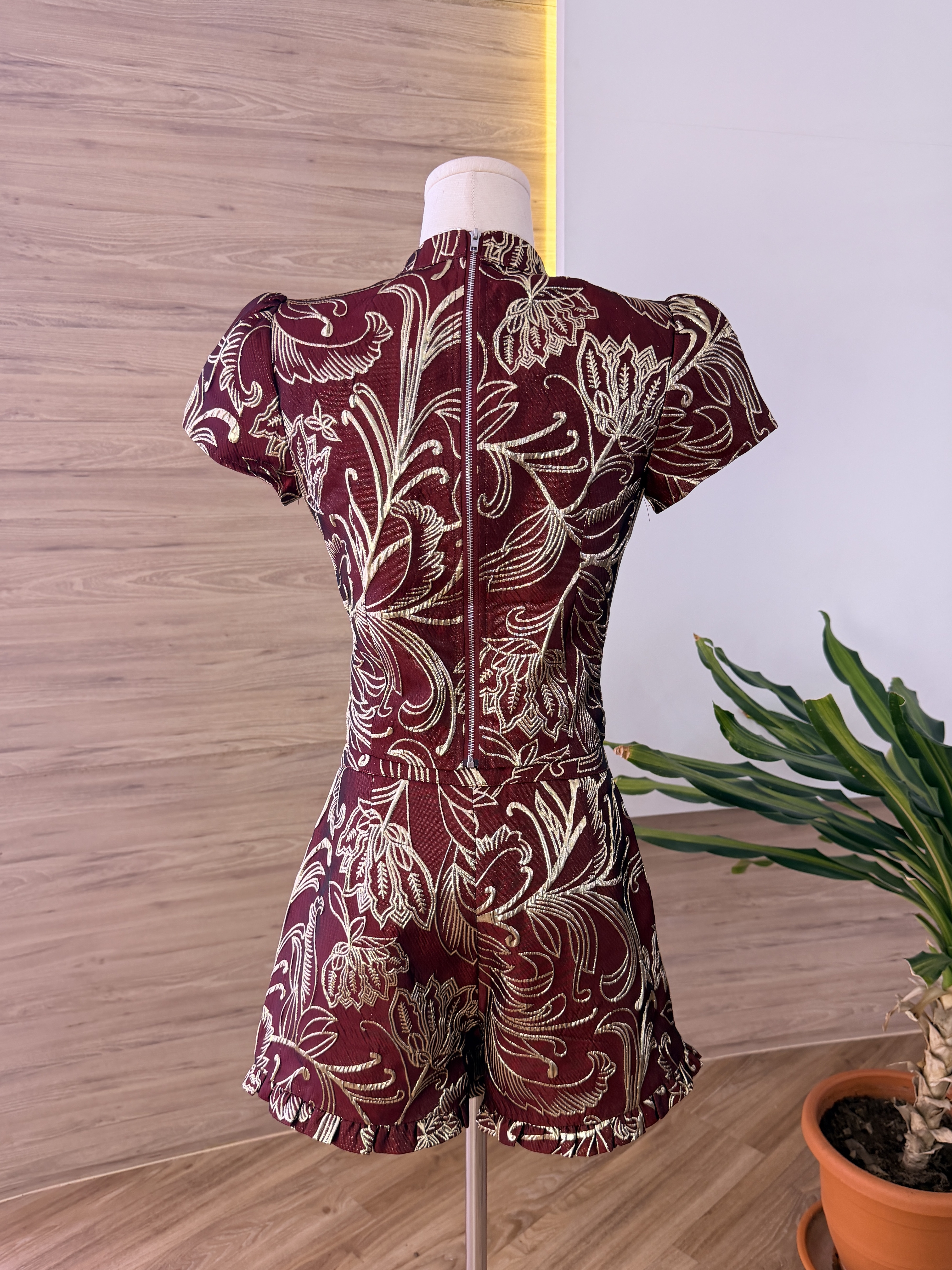 Shion Royale Set Wear