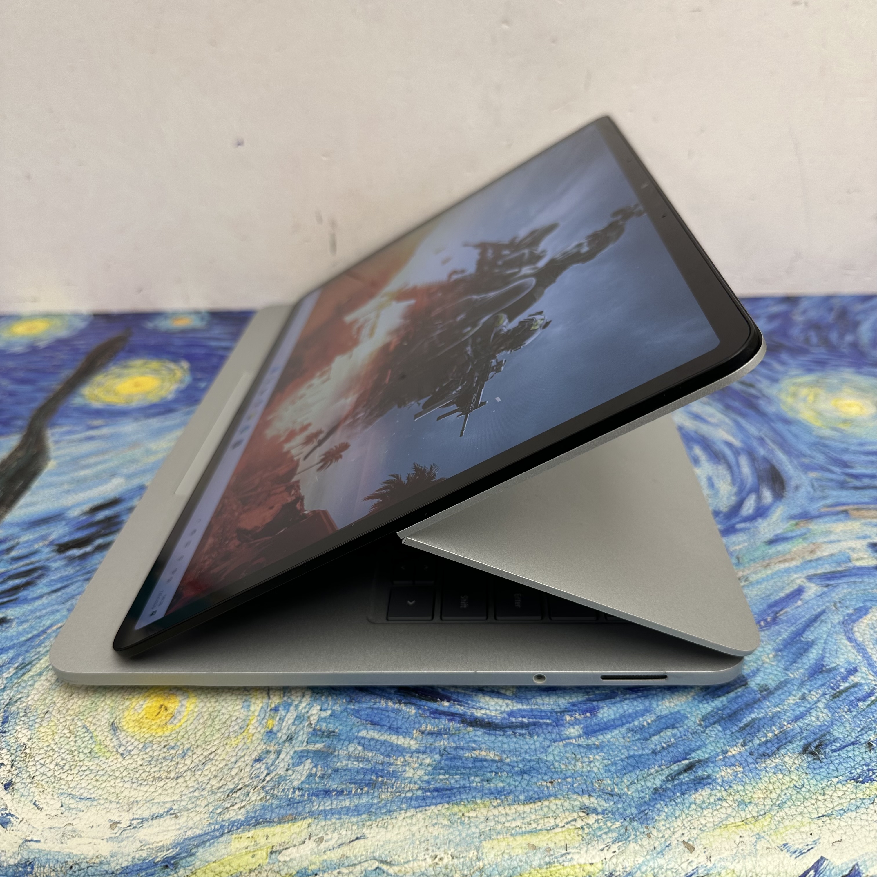 #5607 Microsoft Surface Laptop Studio  i7-11370H /16GB Ram/512GB SSD/2K 120Hz Touch Mon/可Type C 充電/銀色/ Laptop / Notebook / RTX 3050Ti 獨立顯示卡/Tablet / Movie / YouTube 
