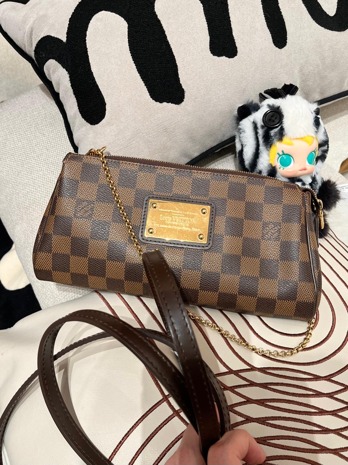 Lv Eva pochette 2way bag  100%Authentic,95%new ✅塵袋