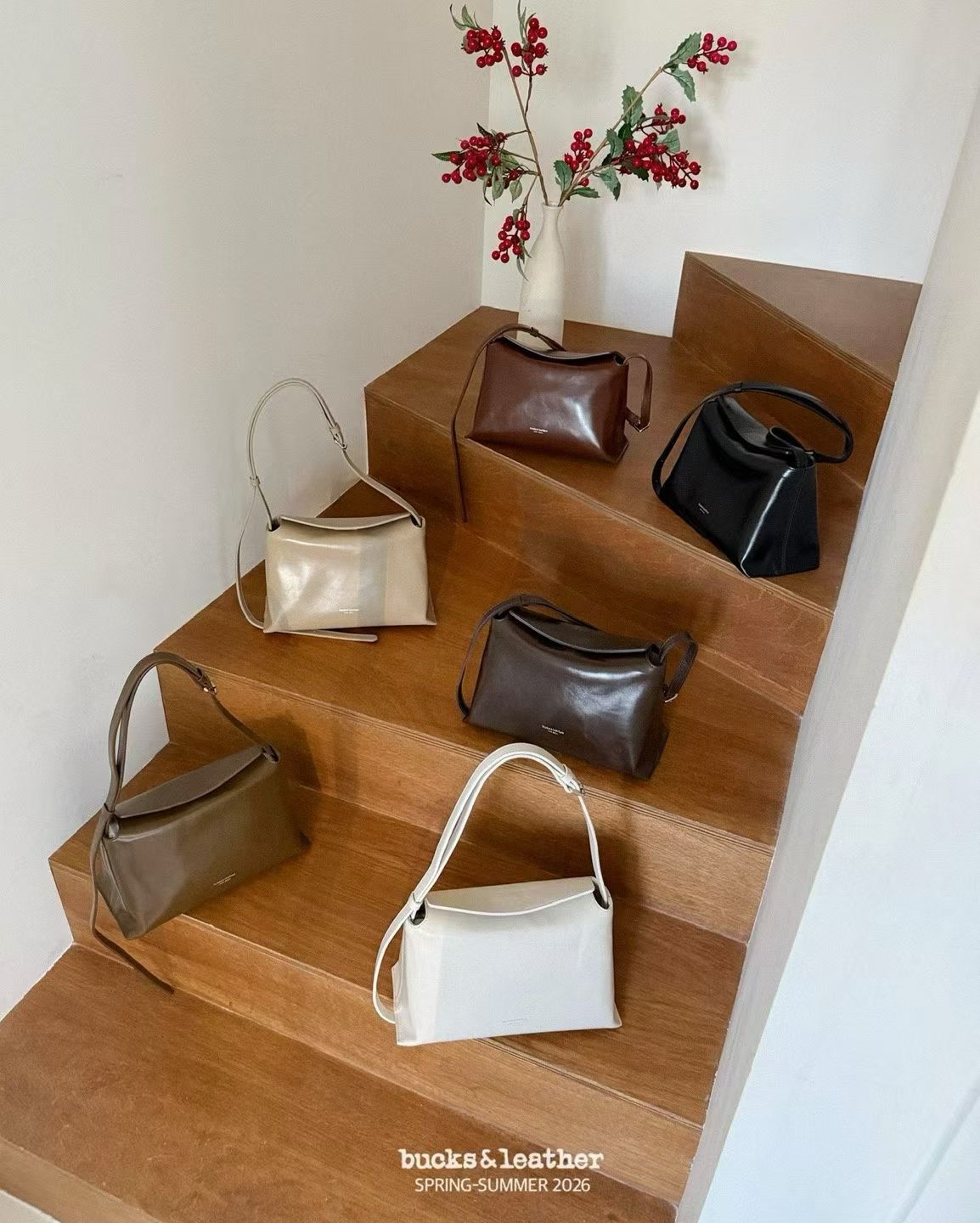 《 預購 》🇰🇷Bucks&Leather 磁石扣枕頭包