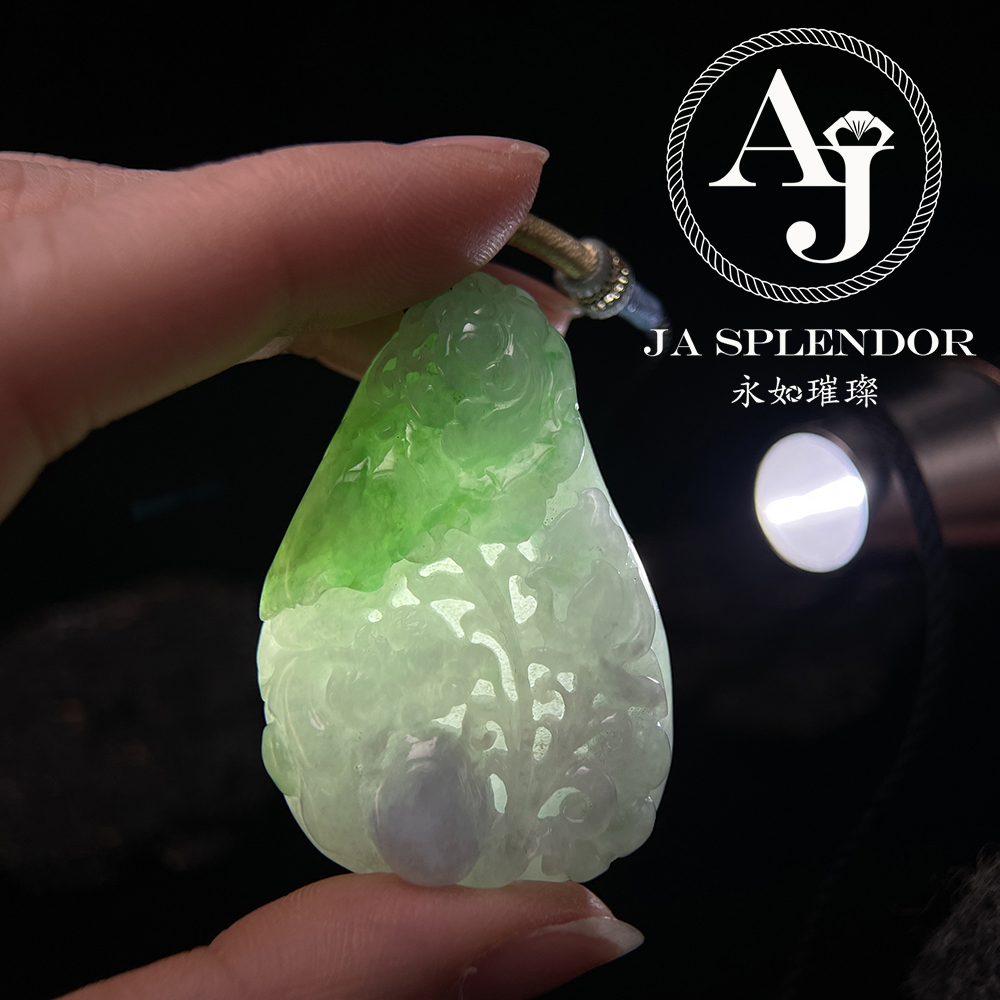 JN-3366 天然翡翠A玉 大師級鏤空精雕俏色春彩雙魚福壽映荷吊墜