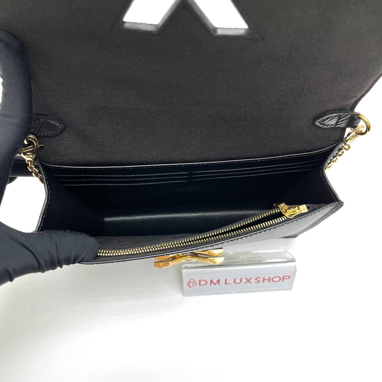 LV Twist Black WOC GHW