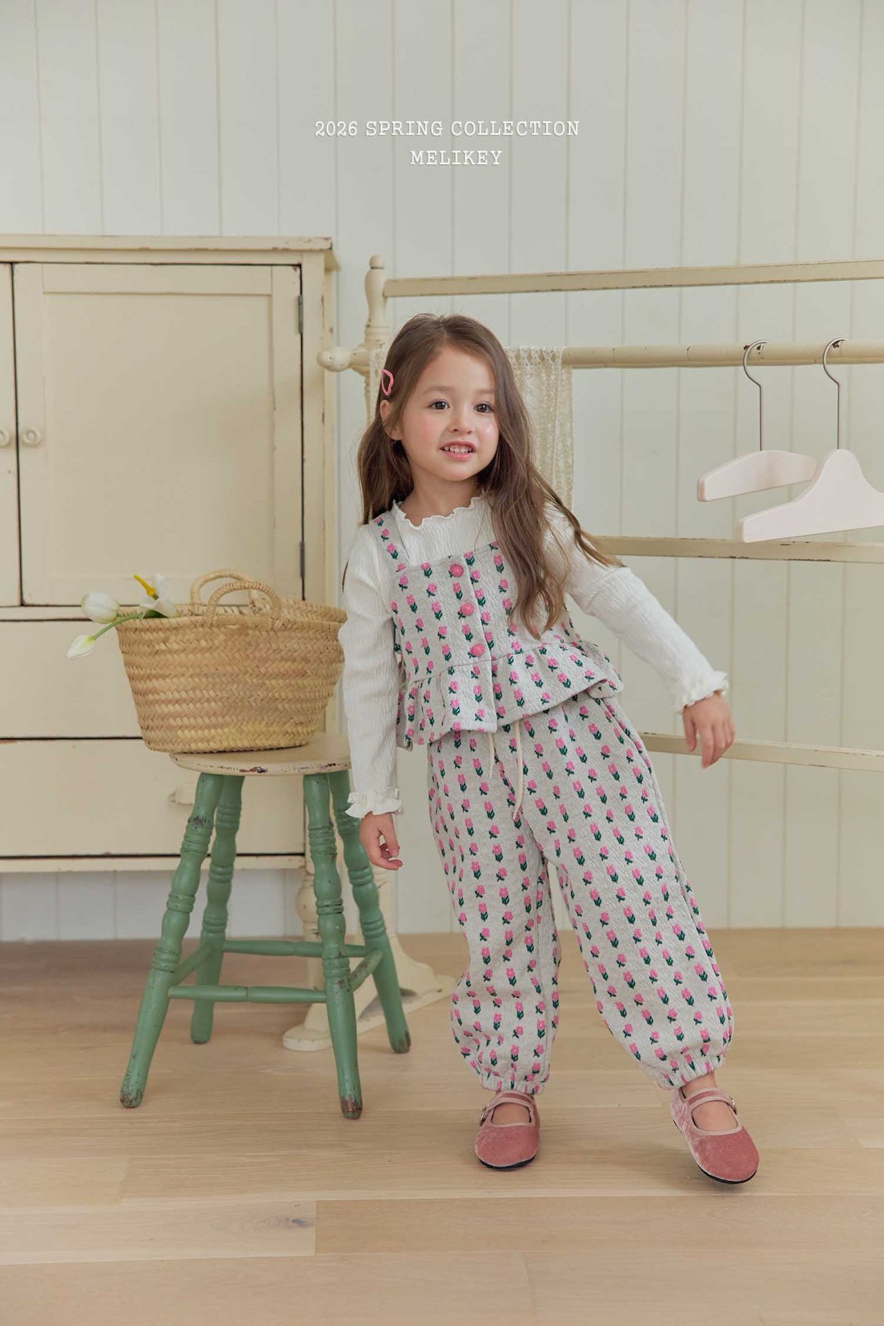 花花吊帶連長褲 (內搭需另配)