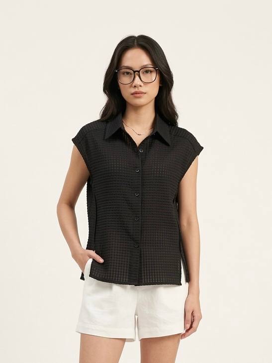 W33162 - Split Textured Top