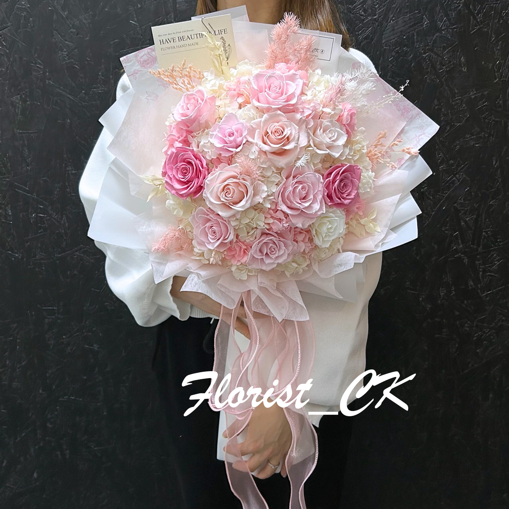 Blush of Eternity｜永生玫瑰花束  (3 朵 / 6 朵 / 9 朵 / 12 朵； 預訂款)