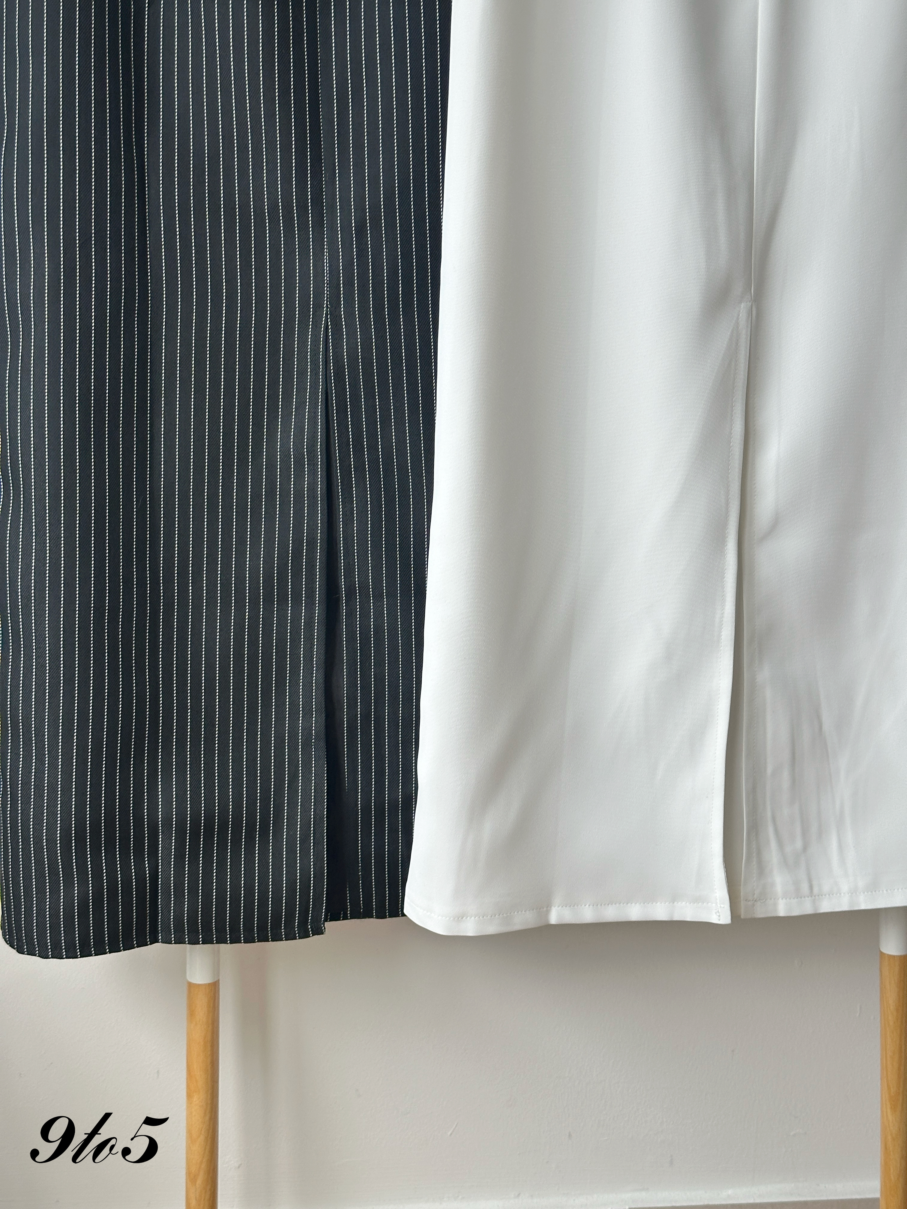 S1950 Long Slit Pencil Skirt - Black & White