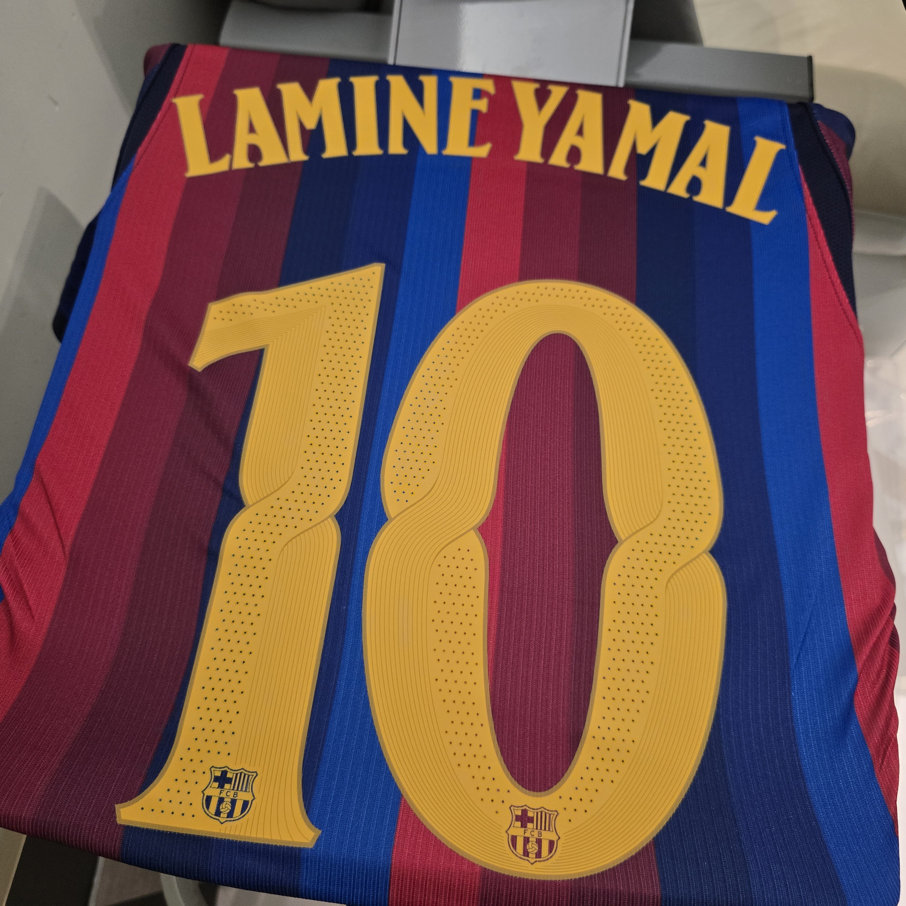 🏟️ 六色漸變 Nike Barcelona 巴塞羅拿 2026-27 主場童裝球迷版球衣 (可加印字章) II1624