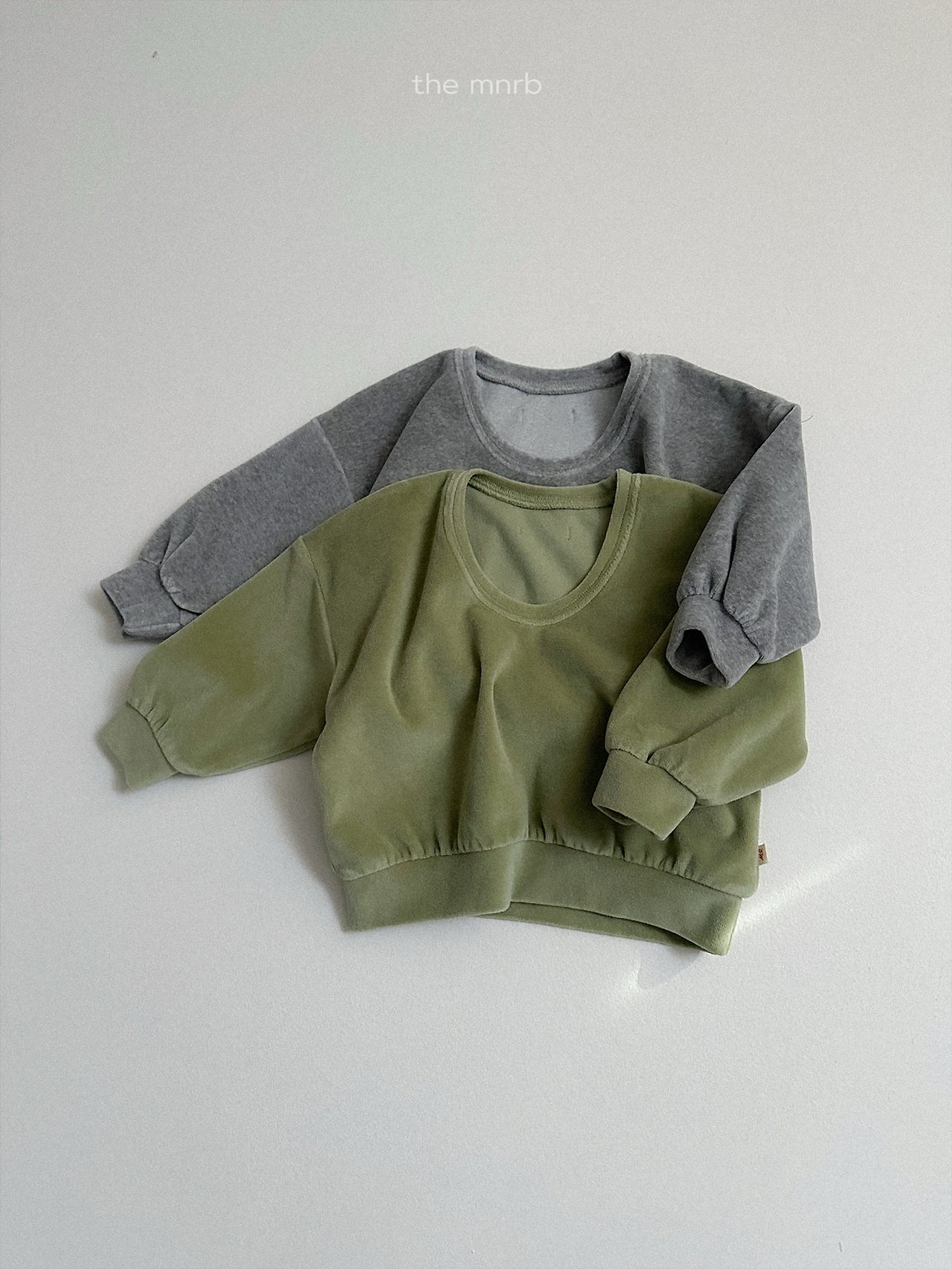 Mnirobe | Velour U-Neck Sweatshirt