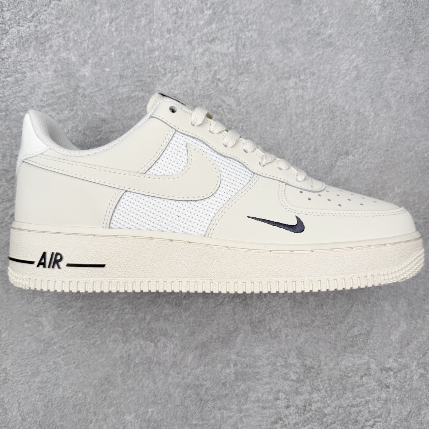 Nike Air Force 1 '07 LV8 IM6002-030