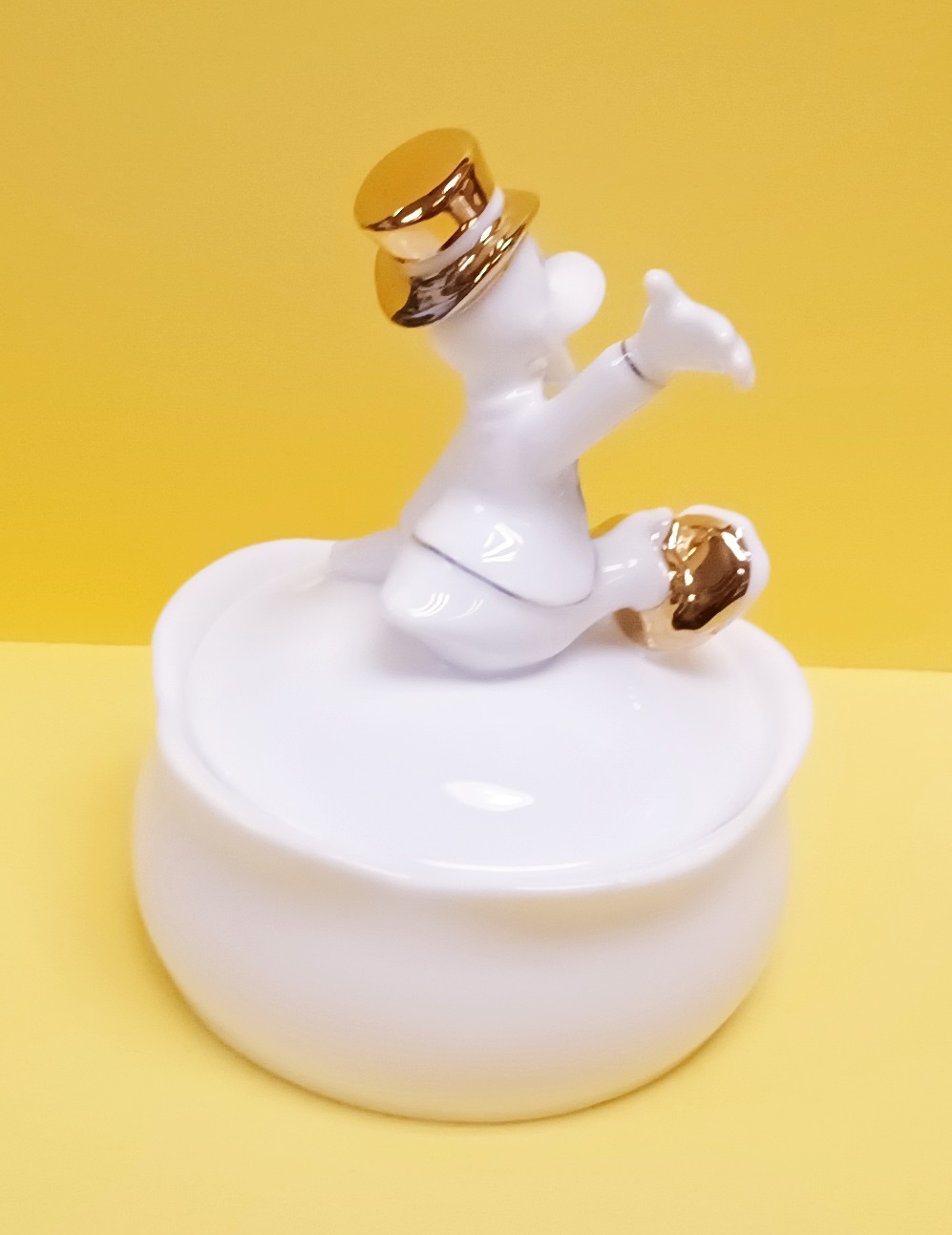 BONE CHINA POWDER BOX 骨瓷粉盒 Donald Duck   (KD-52)
