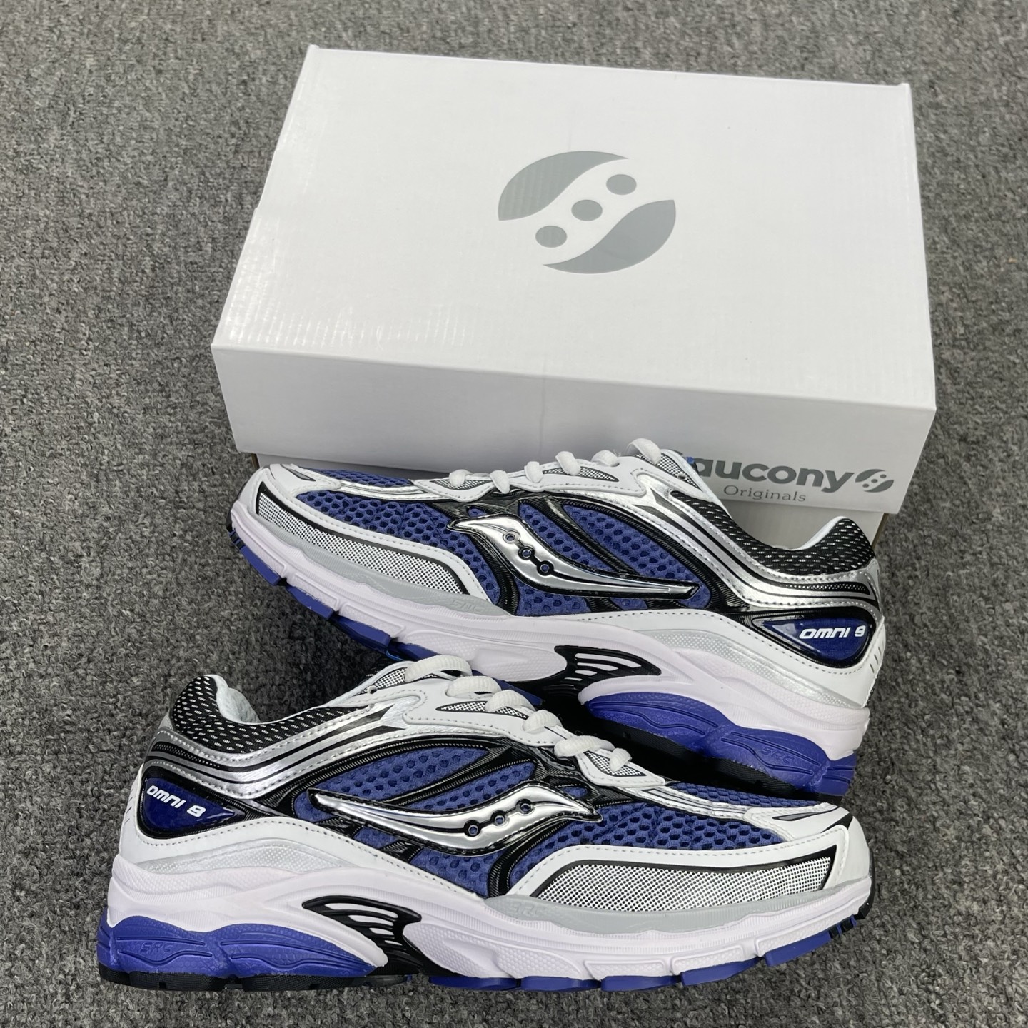 Saucony ProGrid Omni 9