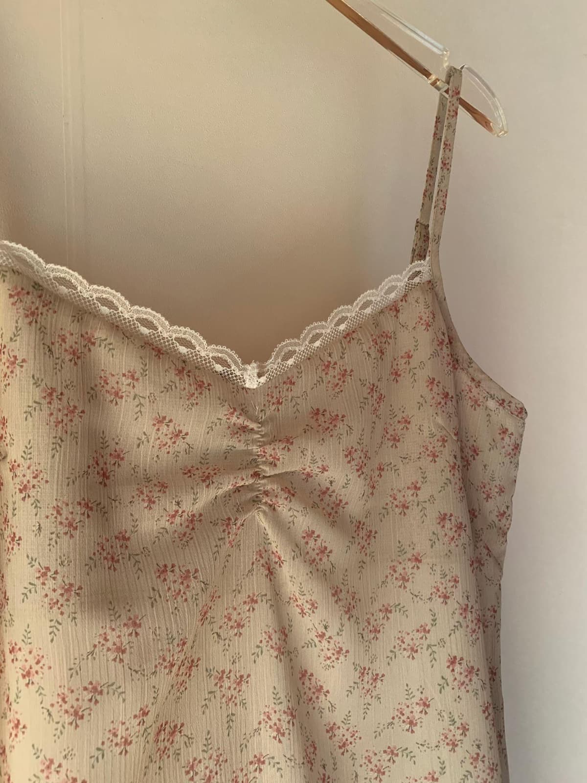 【氣質款式】喱士邊碎花吊帶連身裙