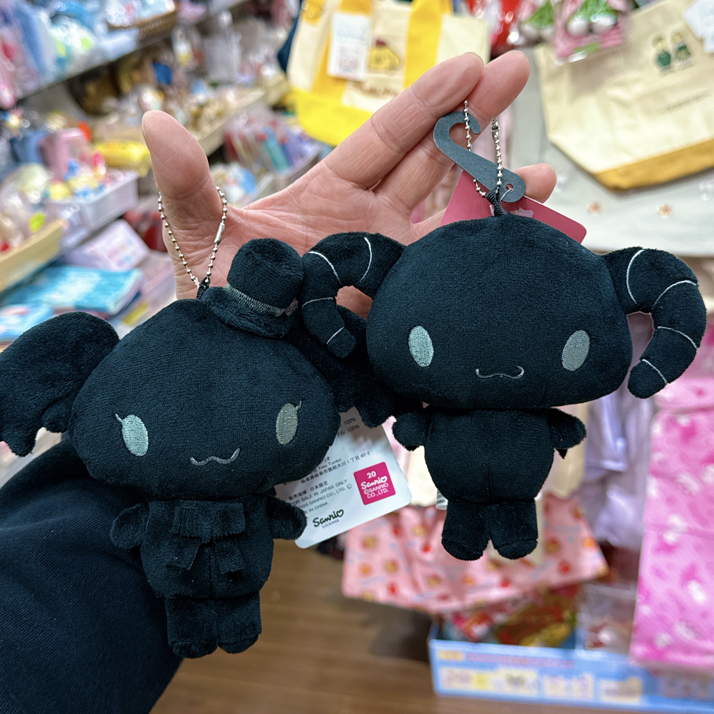 日本限定版玉桂狗暗黑公仔掛飾