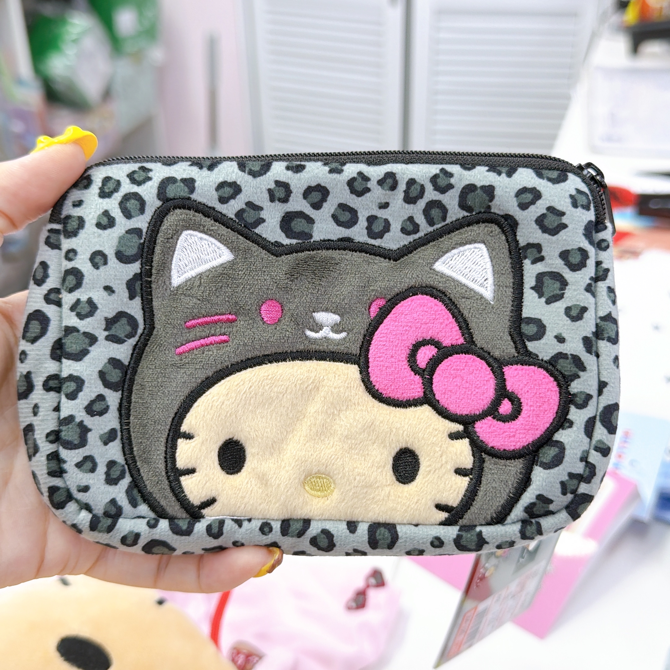 日本直送Hello Kitty盒黑皮貓貓系列豹紋散子包