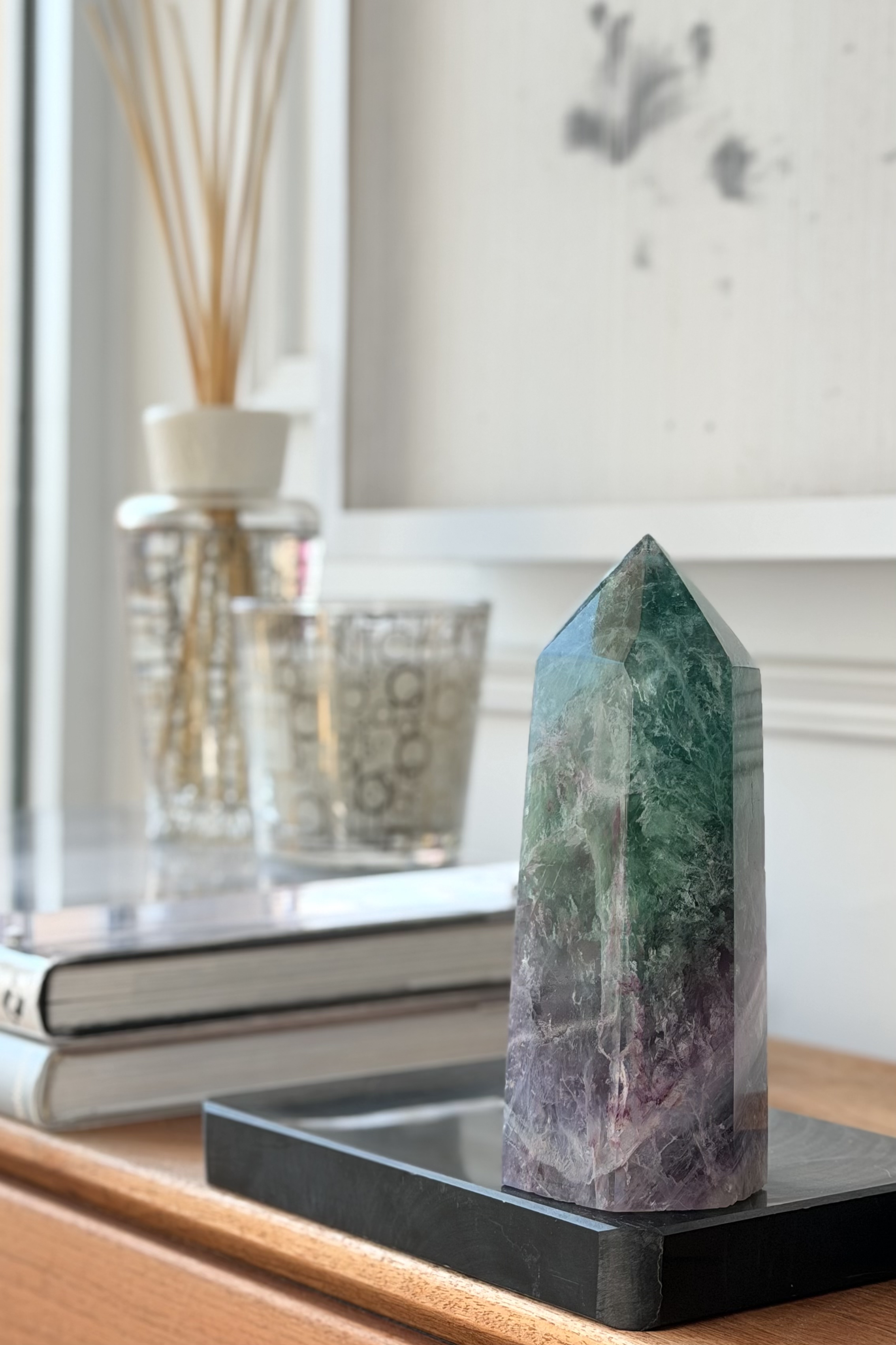 ༒15cm綠紫螢石六角柱༒  FL031C22MGN18-RB5*6fm