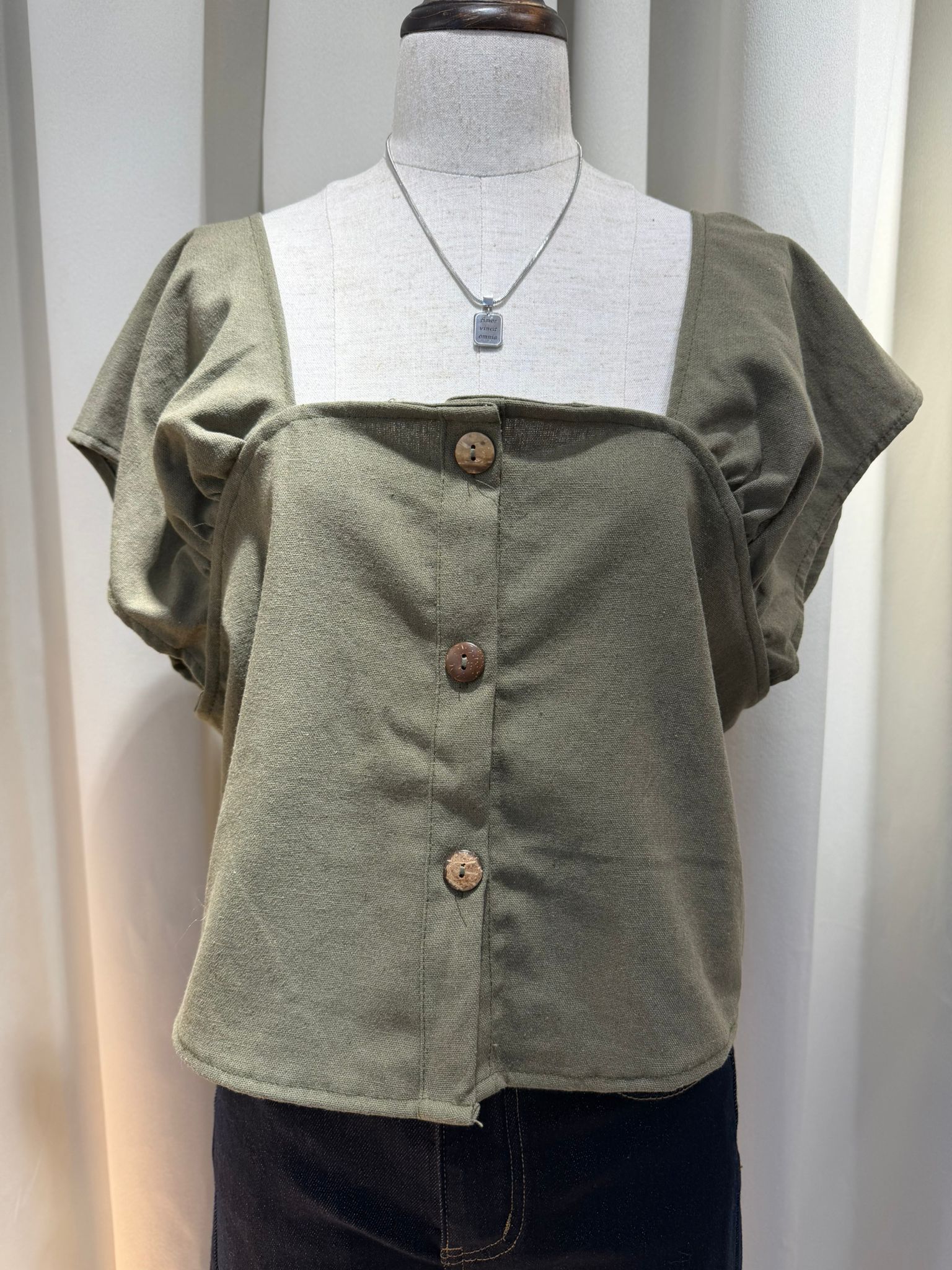 ⭐️new⭐️方領鈕扣上衣