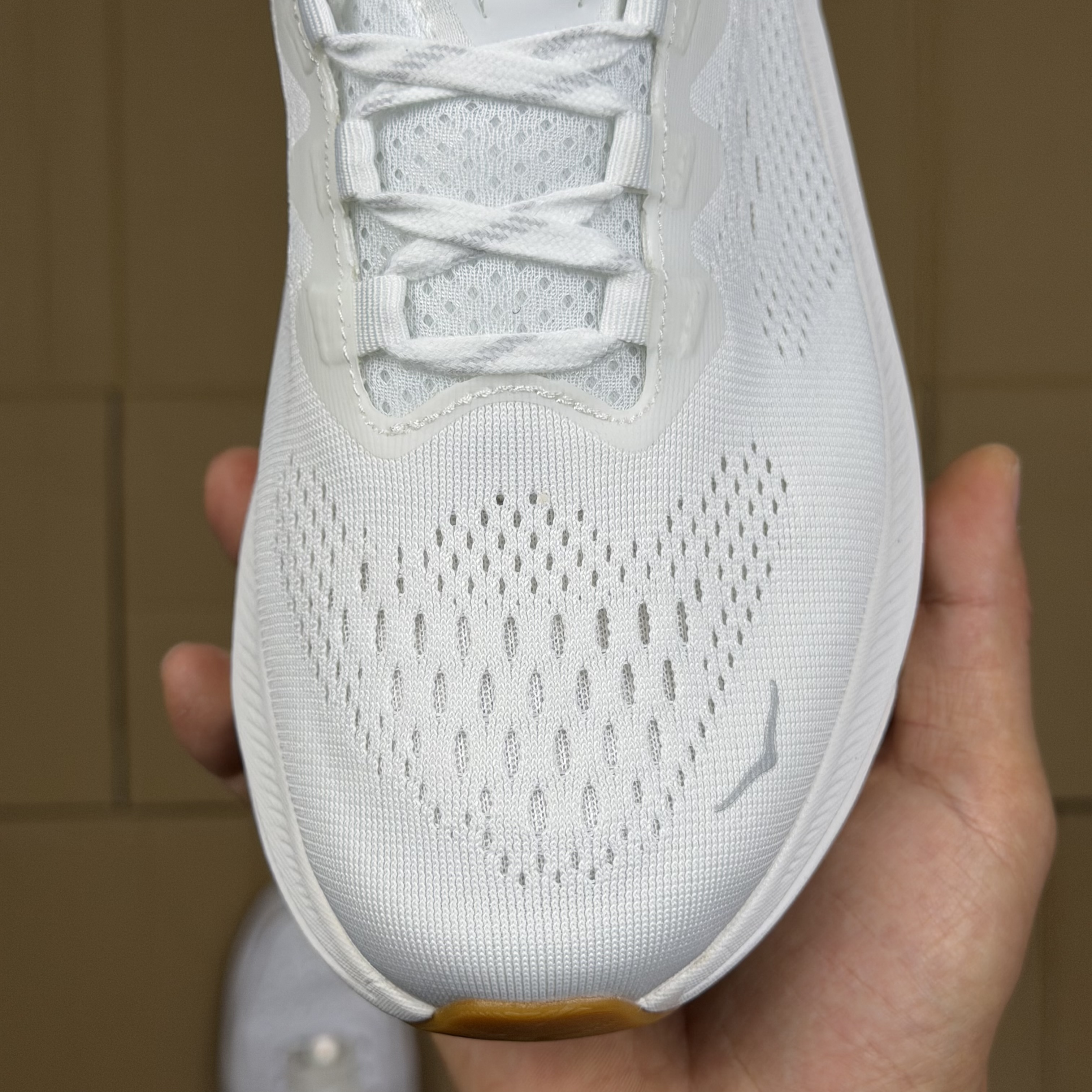 Hoka One One Kawaha 2