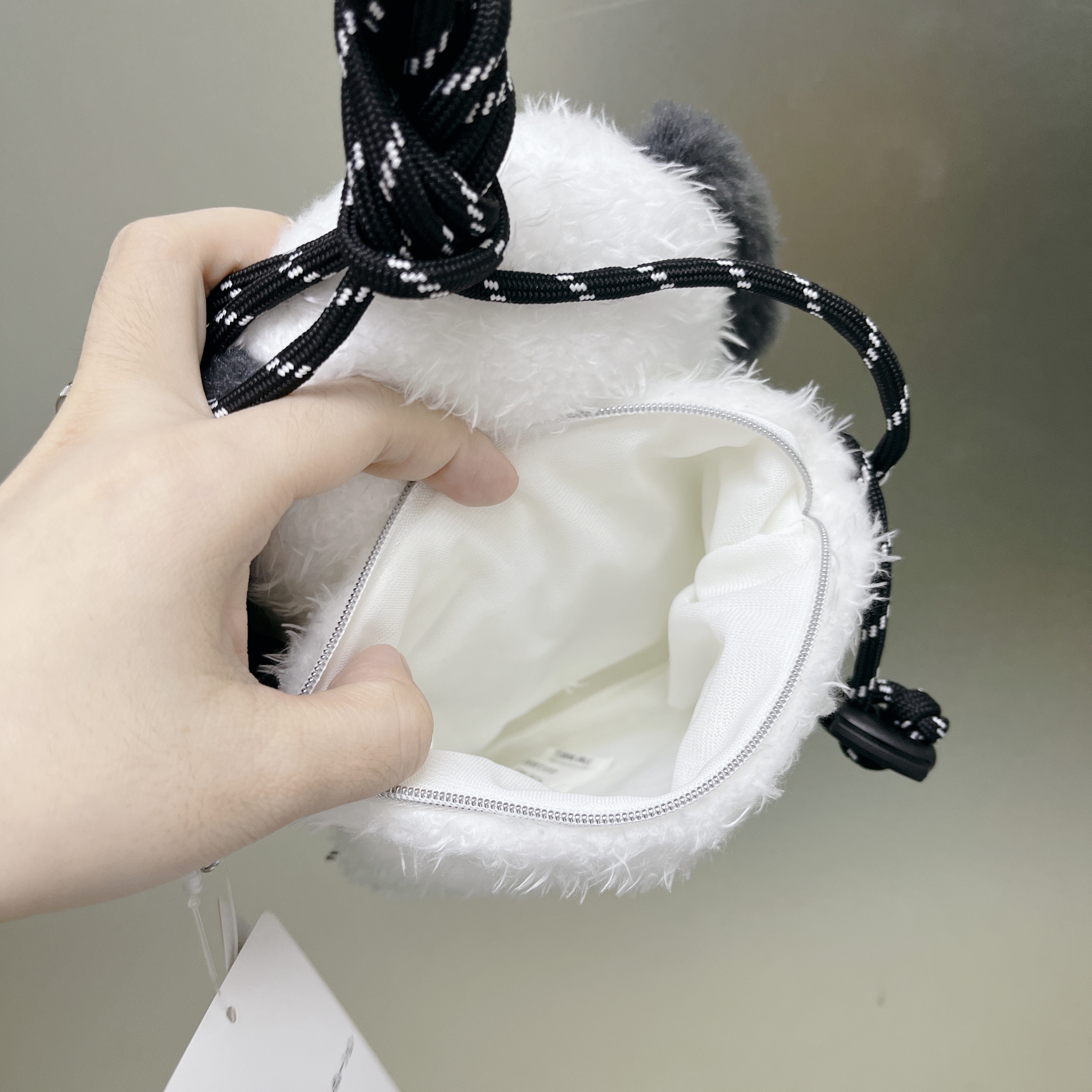 日本預訂📍日本Snoopy得意樣公仔斜咩袋