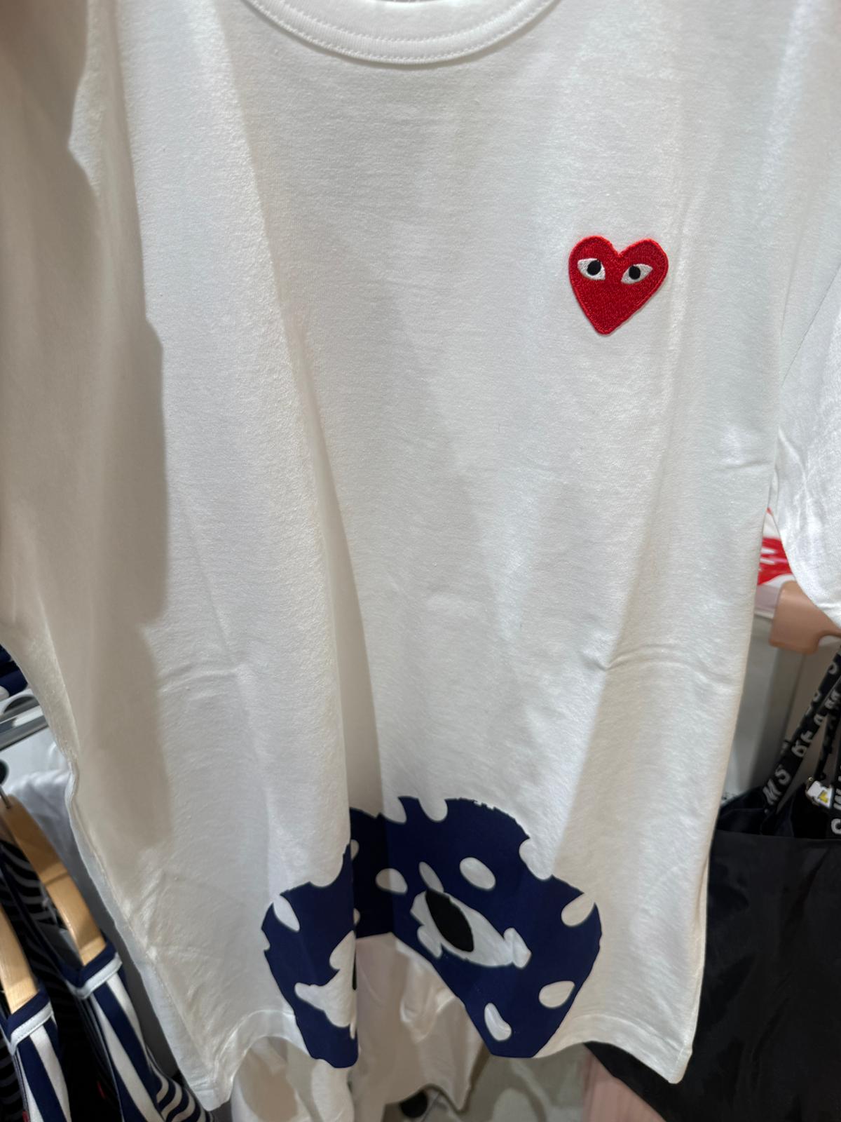 CdG 上細心下波點心tee Size Xxs-XXL
