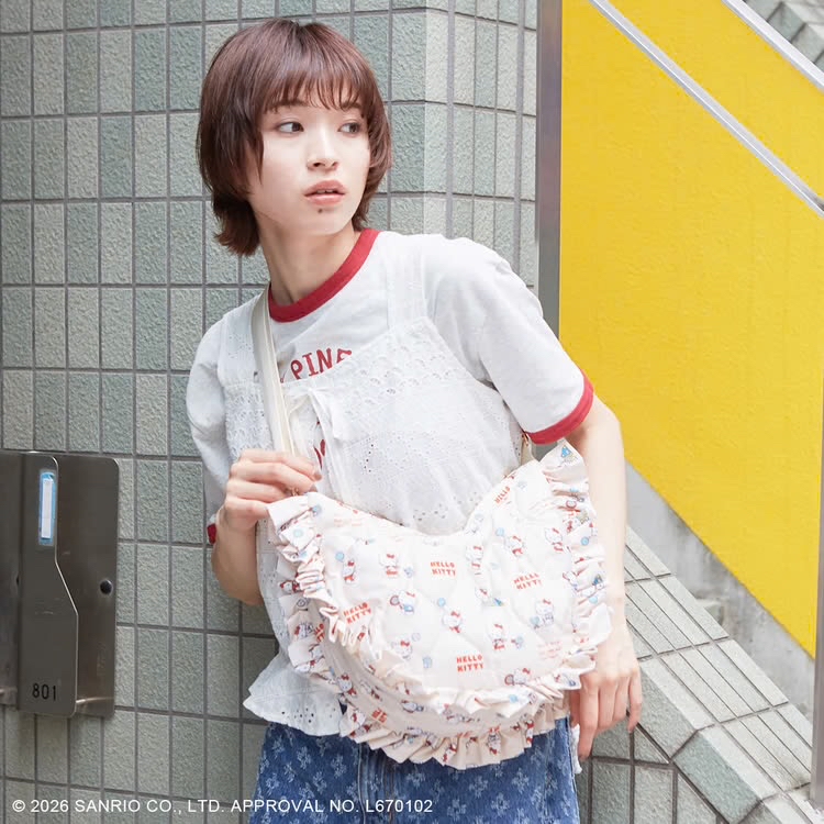 日本預訂📍日本Hello Kitty x Accommode可愛系列 - 花邊斜咩袋 不包郵 25/6日本開售
