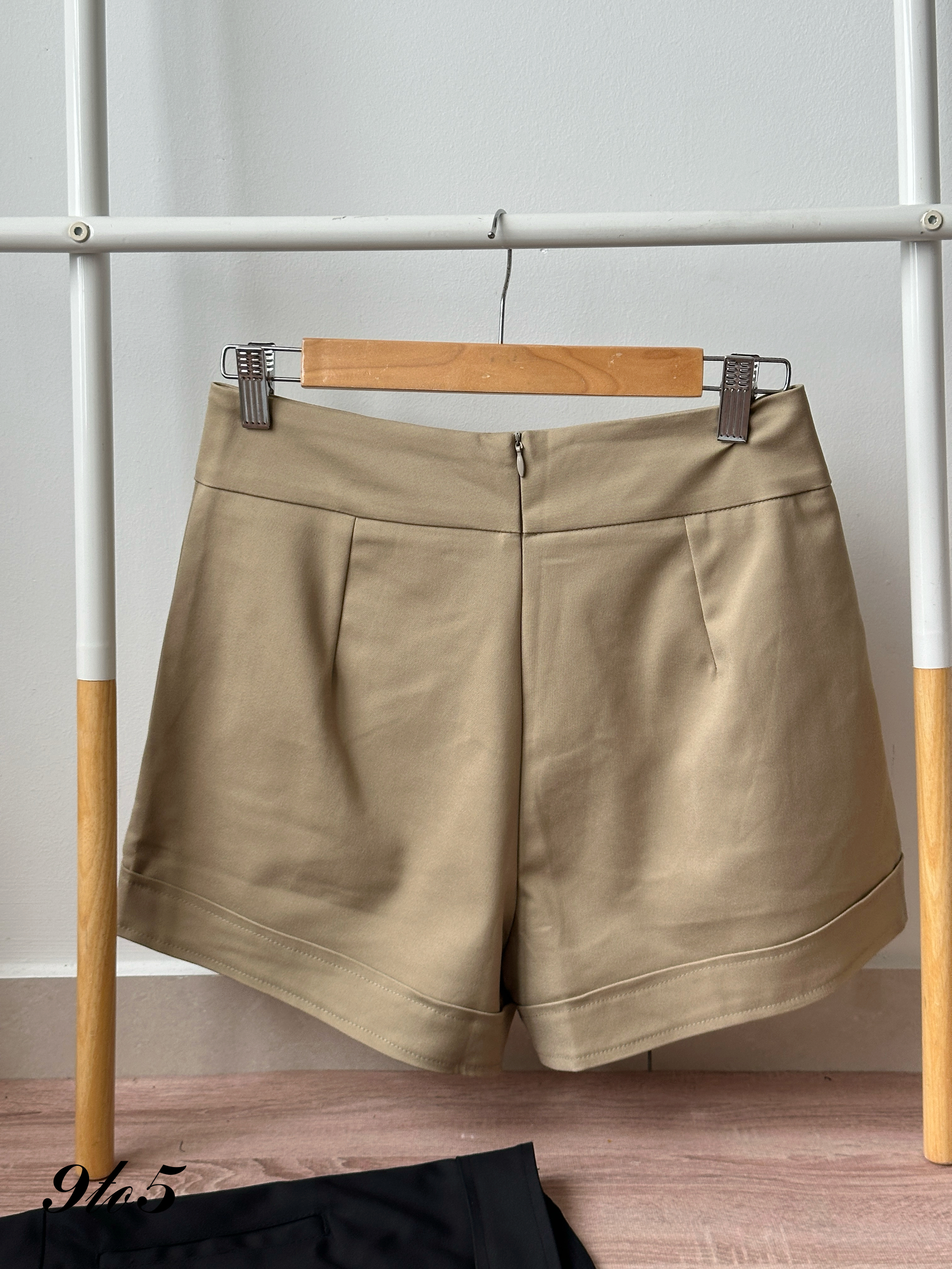 S1962 A Line Short Pants - 4 Colors 