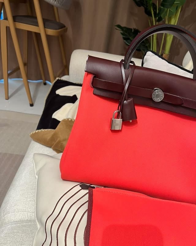未使用品 Hermes herbag 31,STAMP B 100%Authentic, Unused ✨ ✅KEY LOCK ✅pouch ✅dust bag