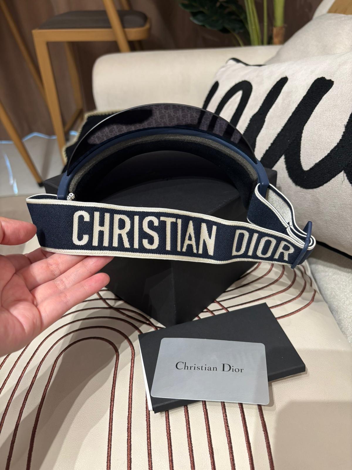 Dior Club V1U 摭陽帽 Navy 100%Authentic, 95%New ✅Box