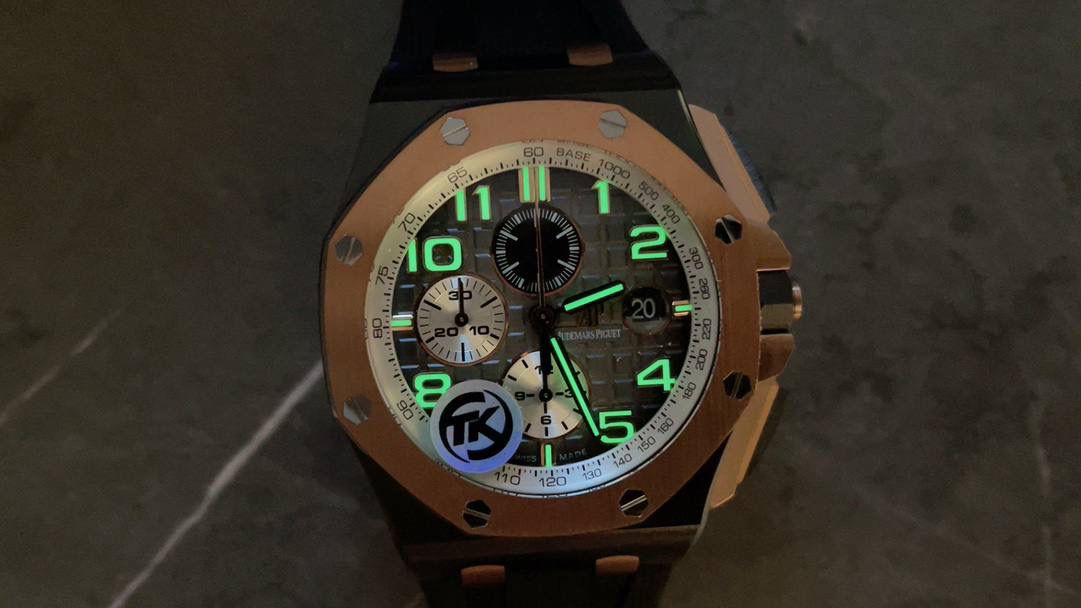 爱彼皇家橡树离岸型计时码表玫瑰金