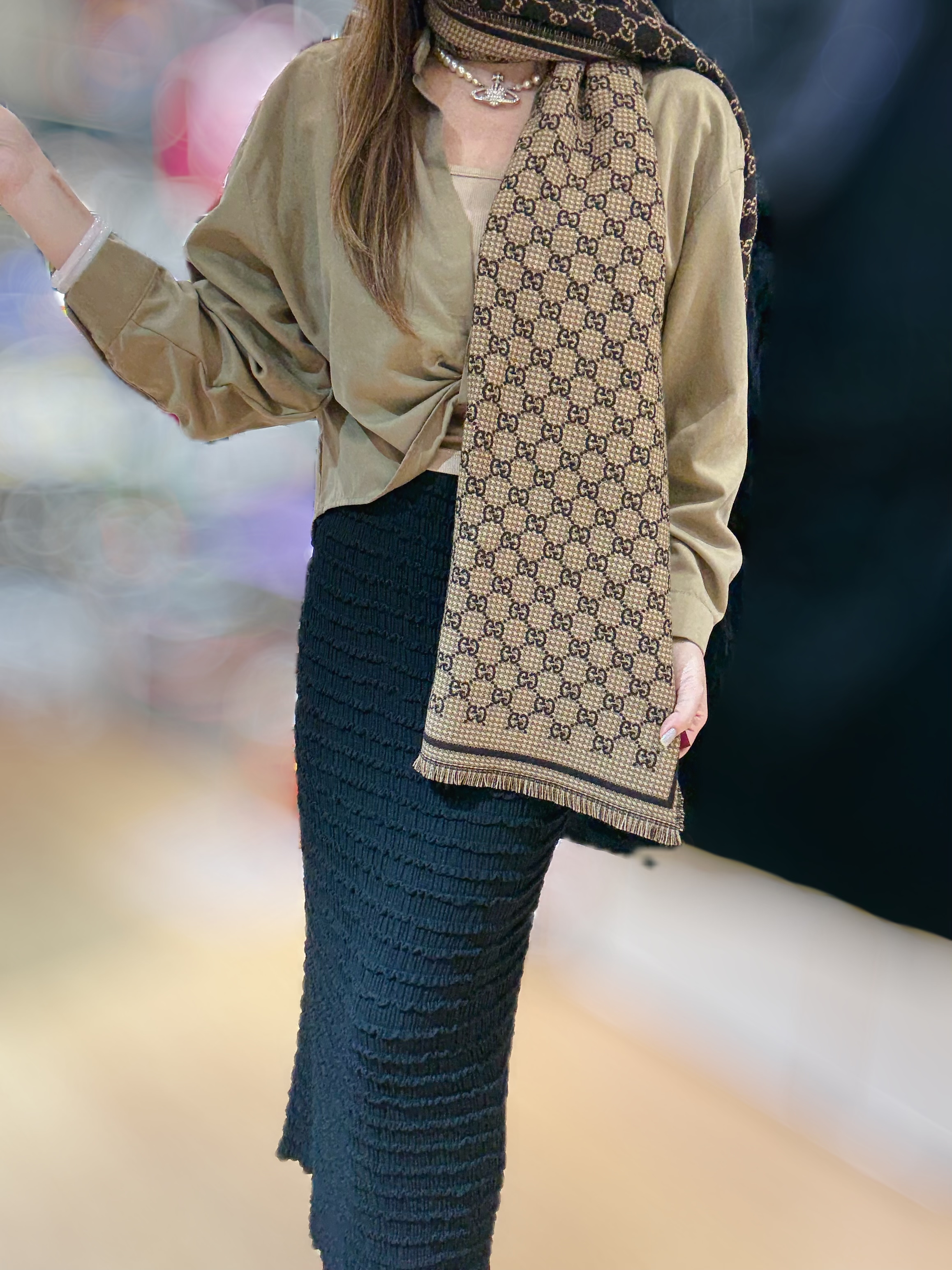 Gucci scarf 836264/brown