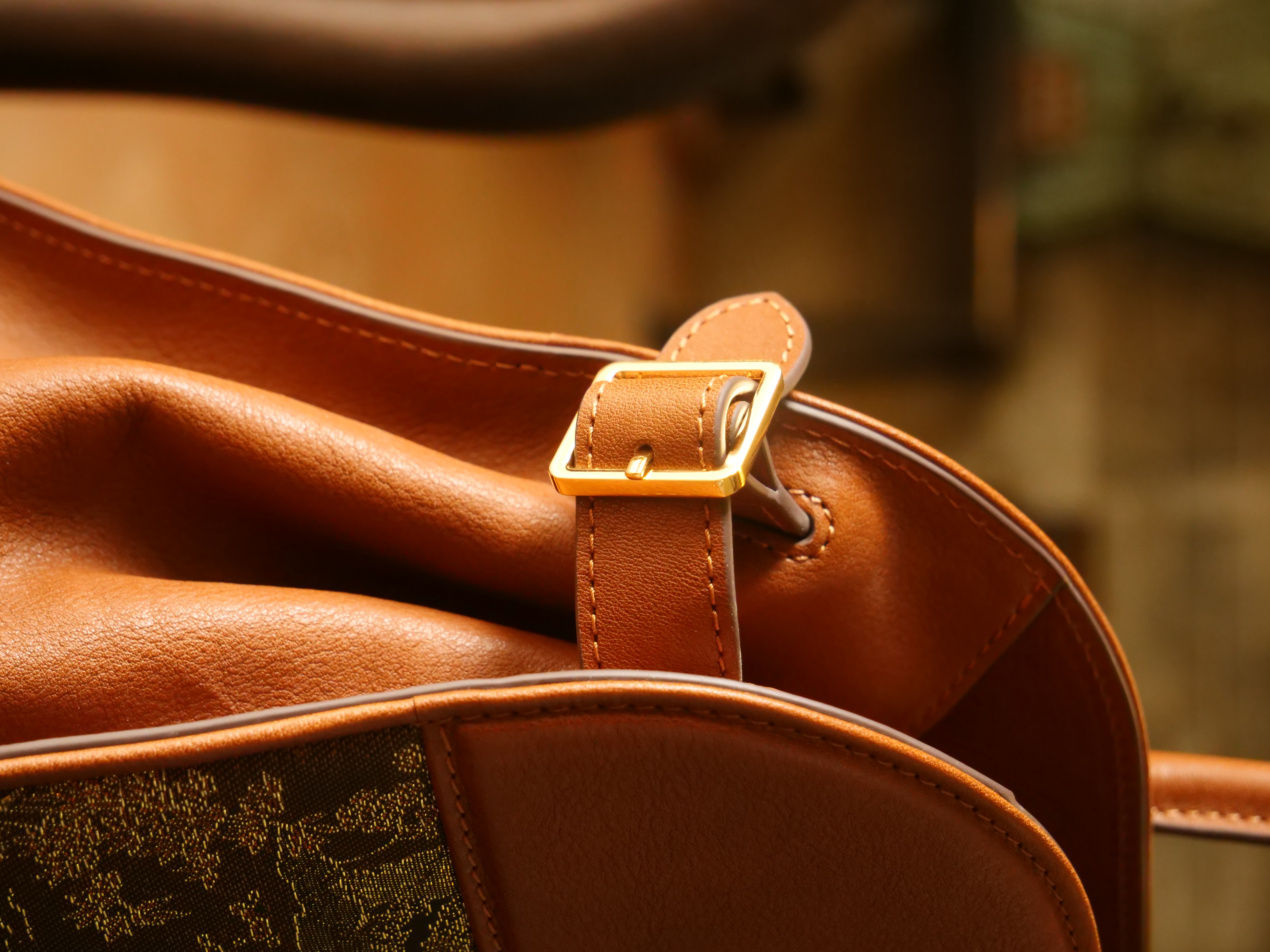 織金提花∞漢宮秋月圖紋牛皮中古手袋