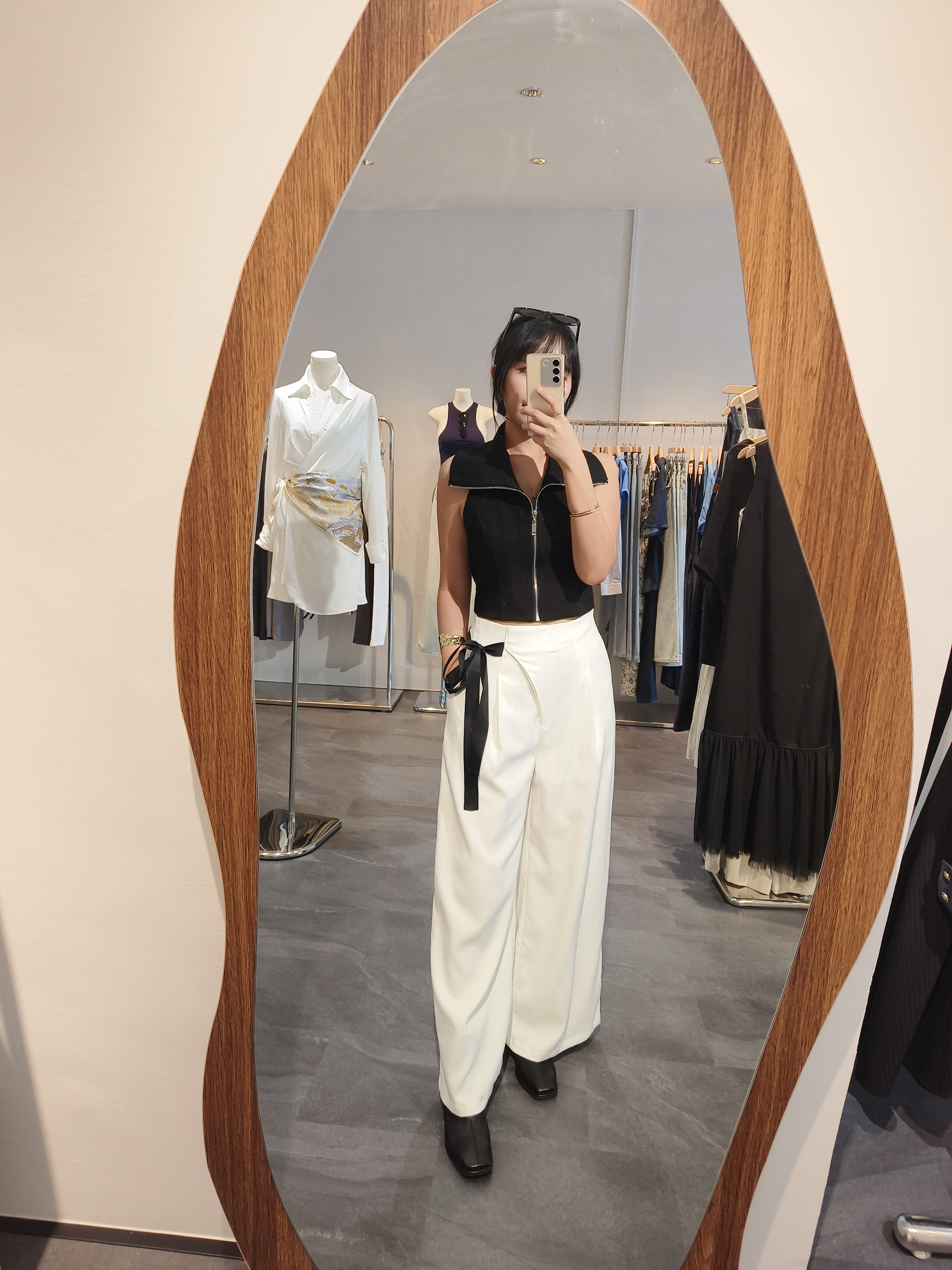 侧边绑带米白长裤 Side Tie Trousers