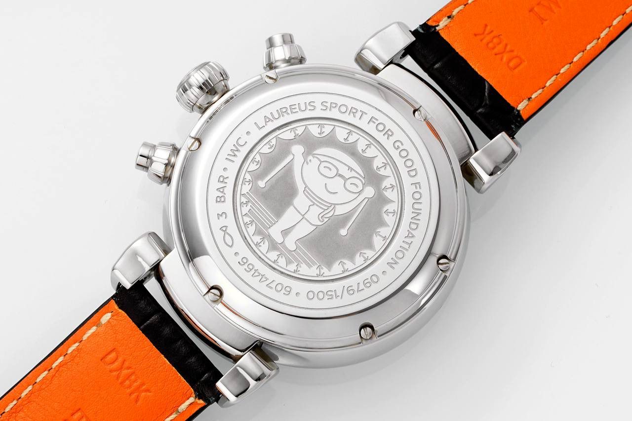 新品达文西计时码表 全新定制一体机模块，还原了计时分针和计时时针在同一个小表盘上的功能，腕表尺寸42*13.5mm与原装尺寸一模一样 复制cal89361机芯，所有功能全部实现包括操作手感和调日历方式完全吻合正品机芯，新品定制机稳定性出众，稳定性堪比大三针，没有售后忧虑，欢迎大家把玩✔️