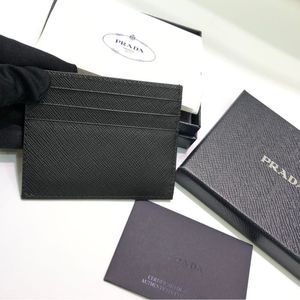 Prada Saffiano 真皮卡片套中間隔層Prada Saffiano Leather Card Holder 2Mc223 Qme F0002