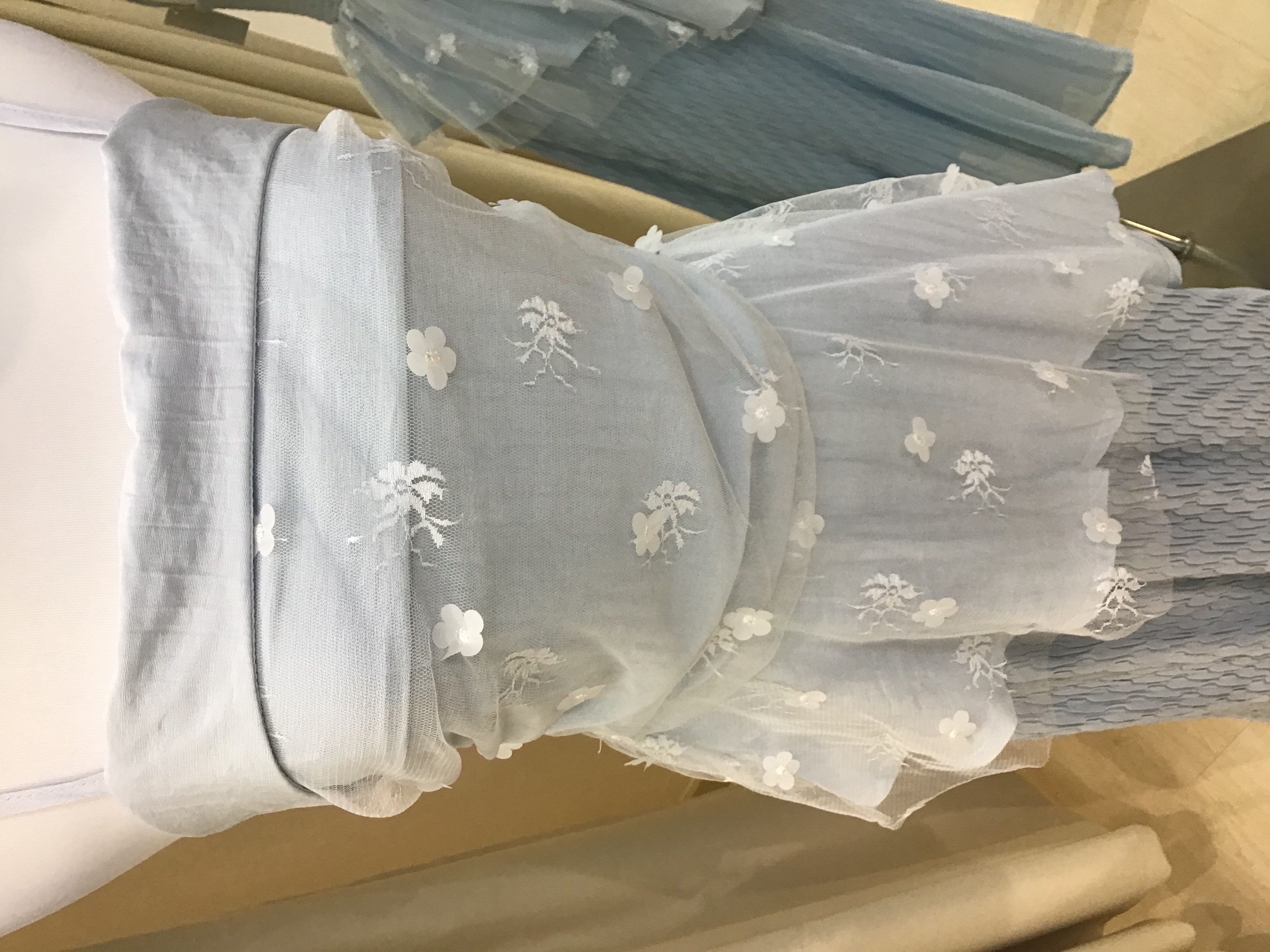 不规则蓝色吊带套装 