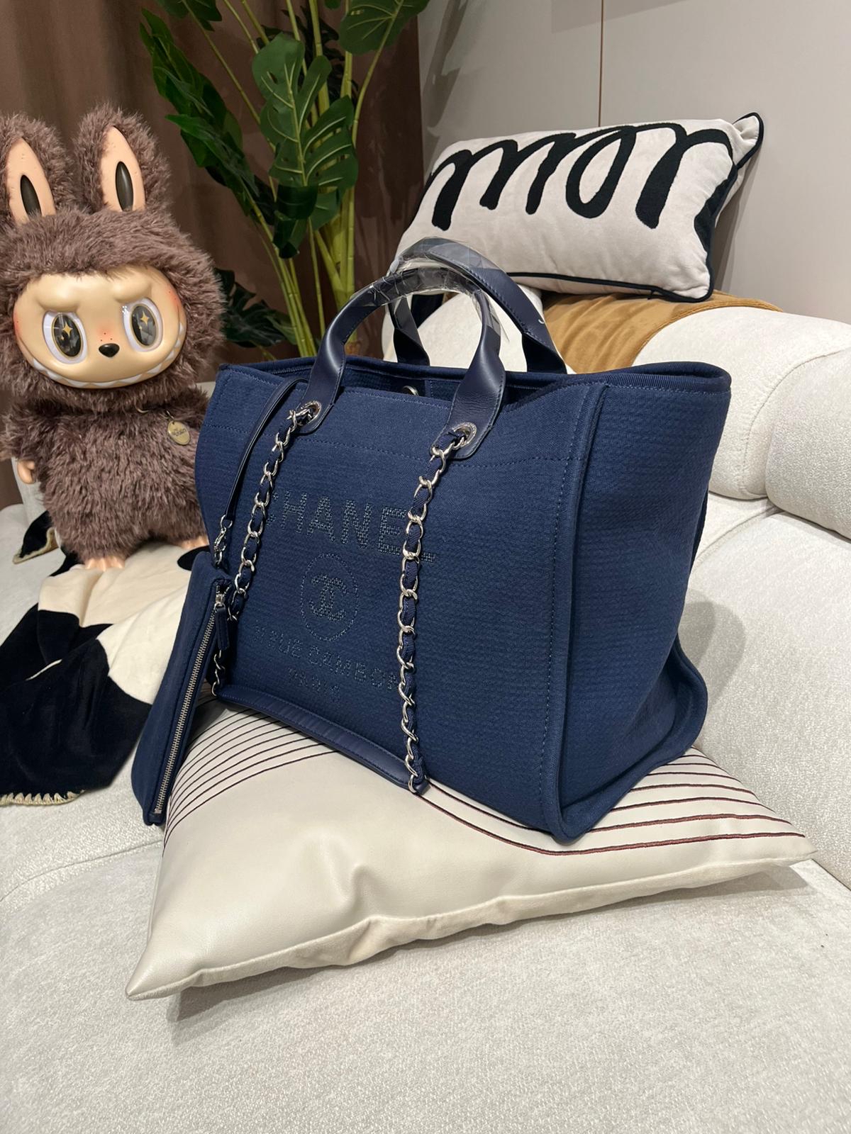 Chanel DEAUVILLE tote bag 100%Authentic ,95%new ✅晶片chip ✅pouch ✅dust bag