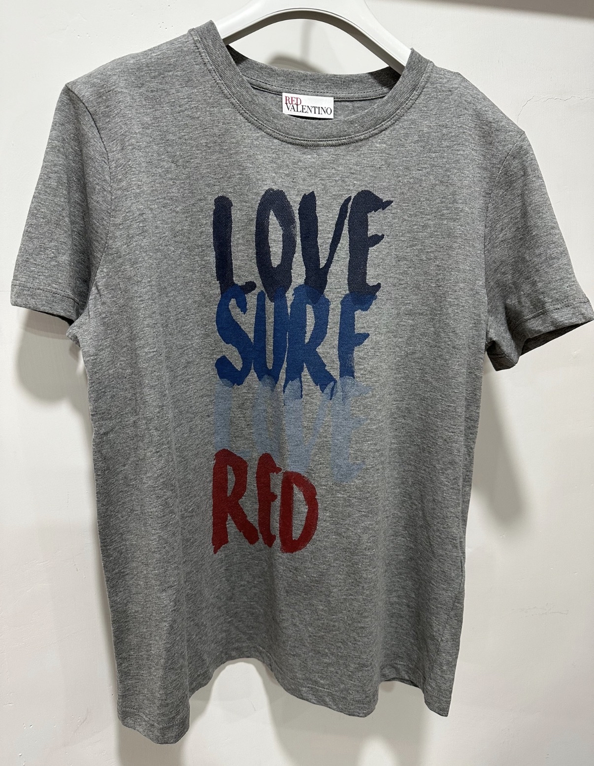 Red Valentino 黑藍紅英文字灰色print