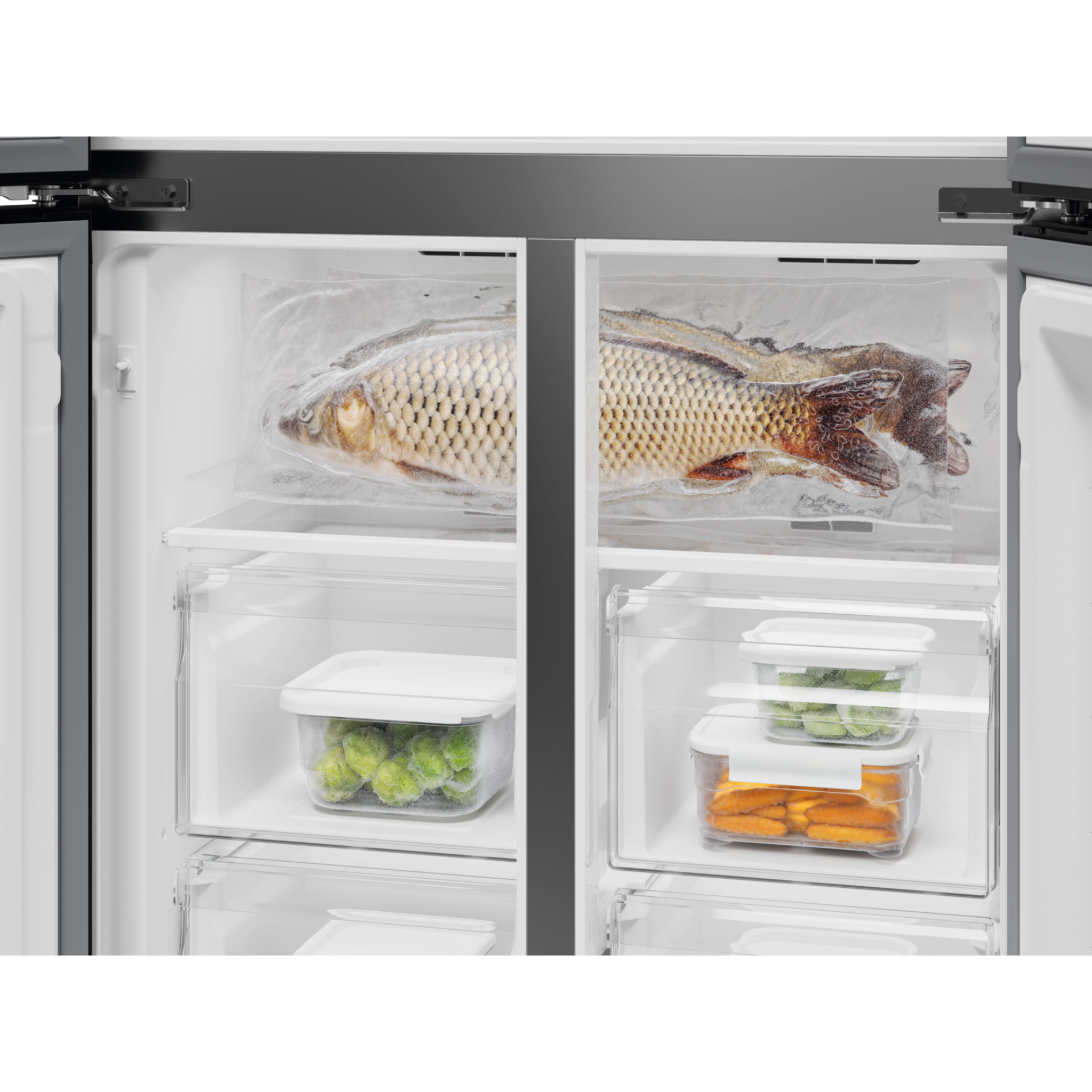 Electrolux 421L UltimateTaste 500 French Door Inverter Fridge (EQE4200A-B)