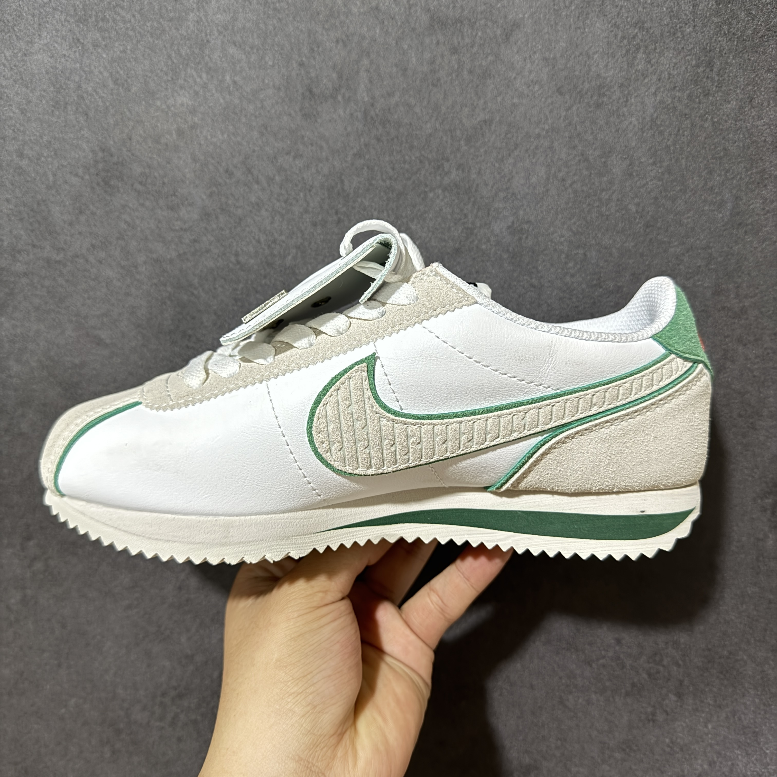 Nike Cortez FQ0259-110