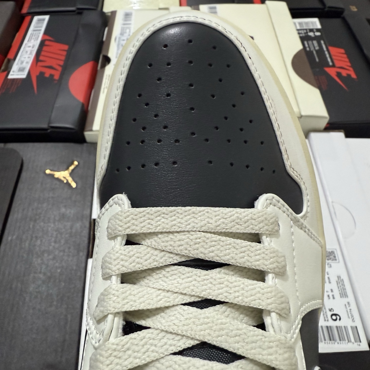 Nike Air Jordan 1 Low "Jade Smoke" DC0774-001