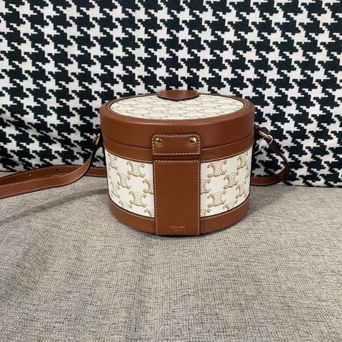 【預訂貨品】Celine經典盒子包 