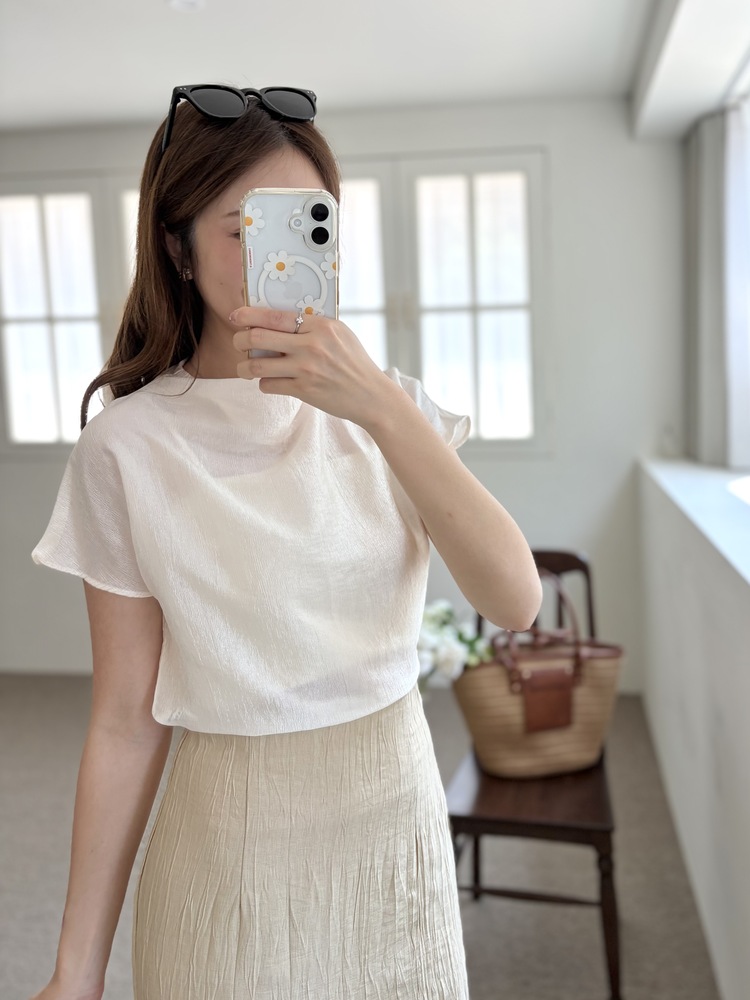Odette Sheen Top (Ivory)
